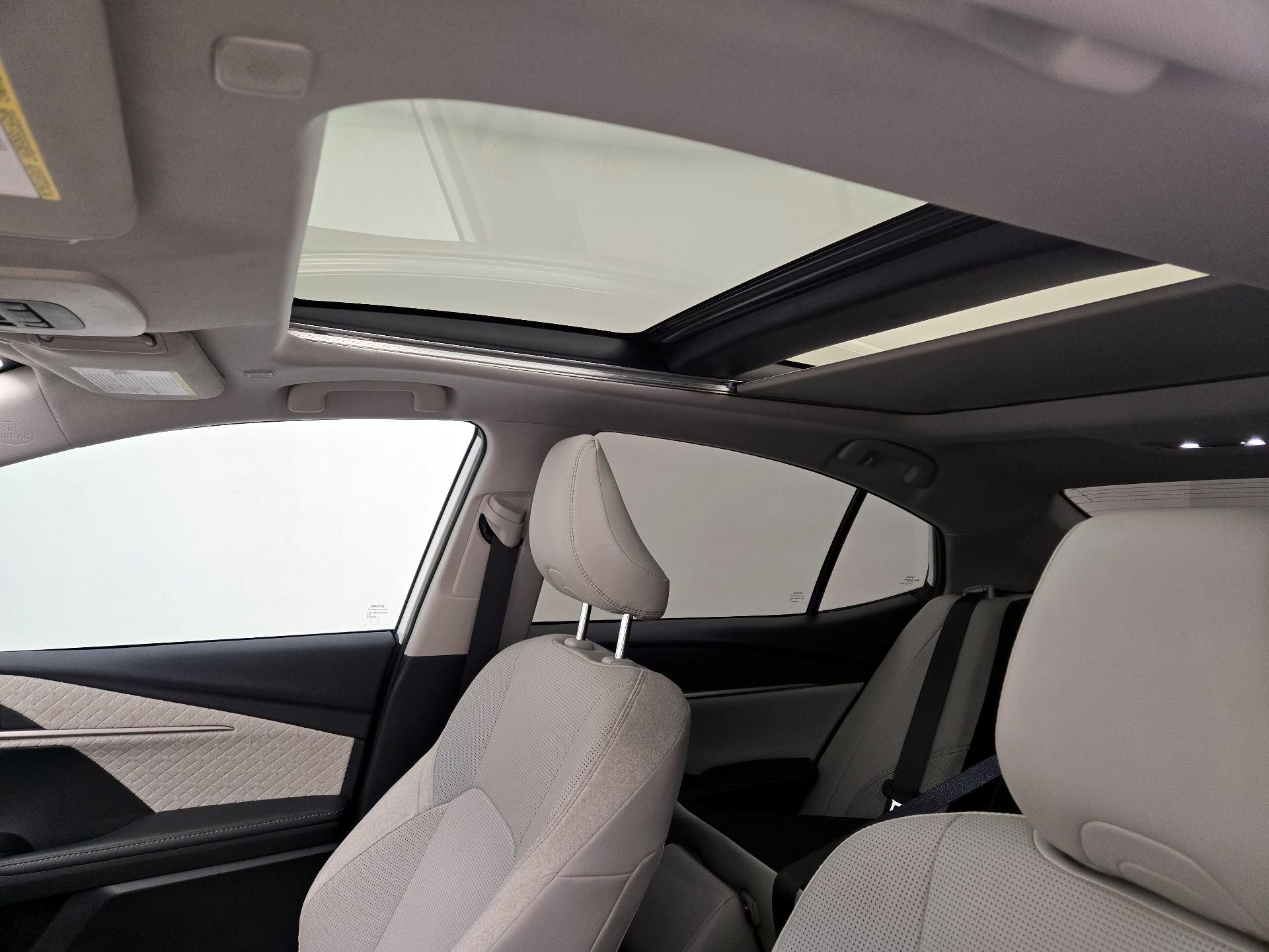 Thumbnail: 2025 Toyota Camry - 20