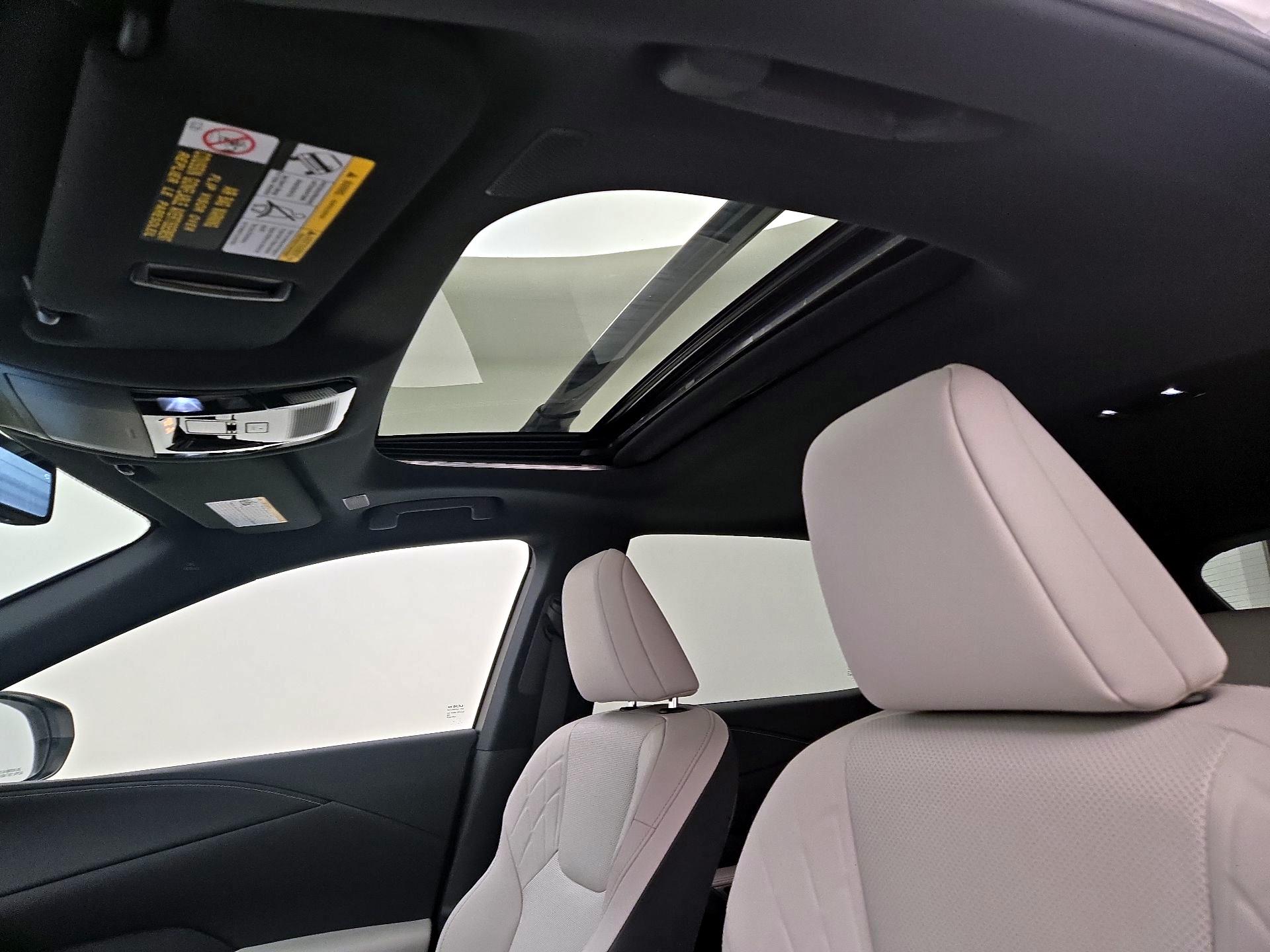 Thumbnail: 2023 Lexus RX - 20