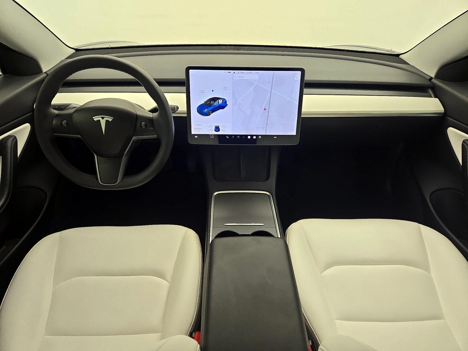 Thumbnail: 2021 Tesla Model 3 - 9