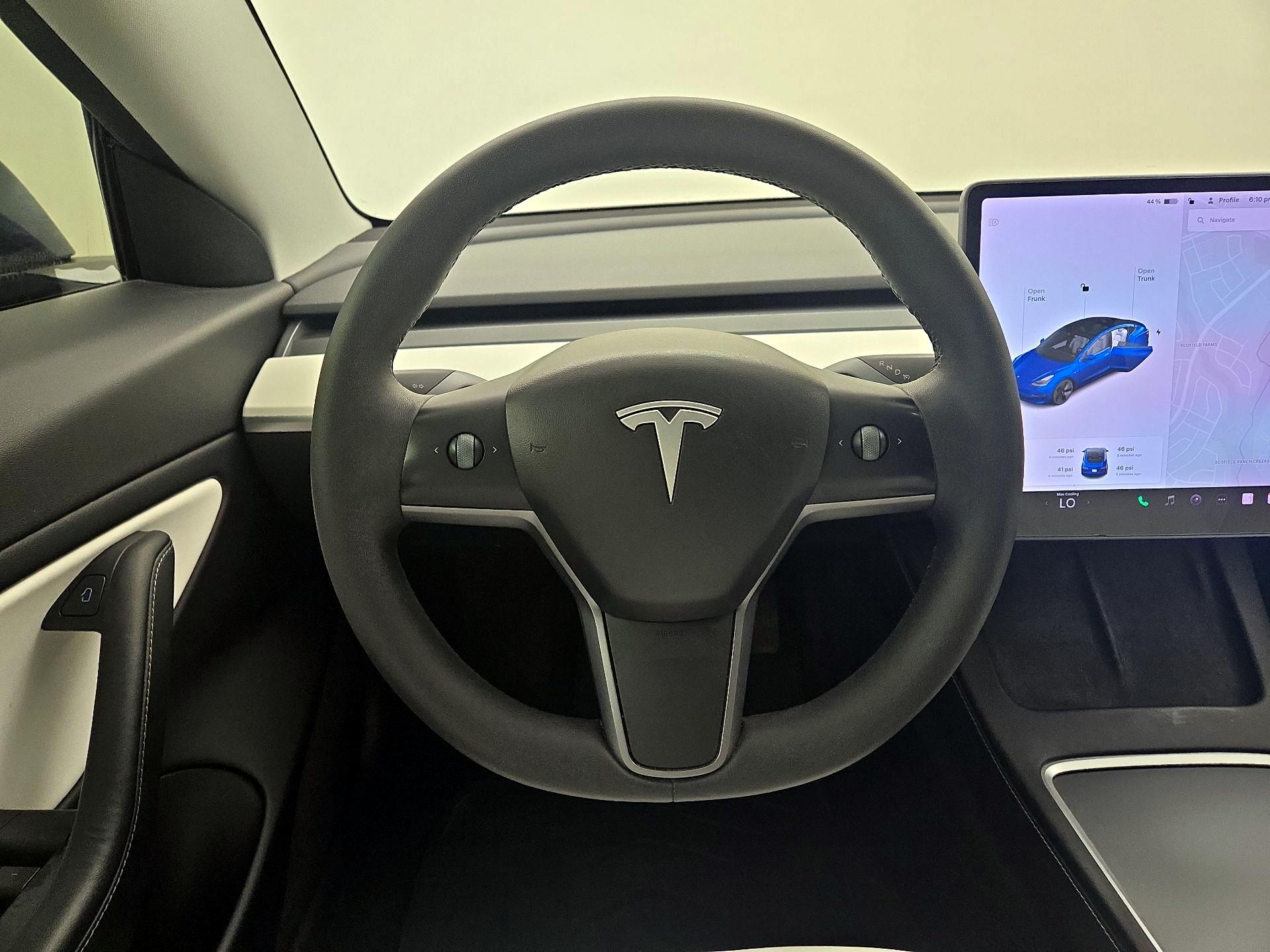 Thumbnail: 2021 Tesla Model 3 - 10