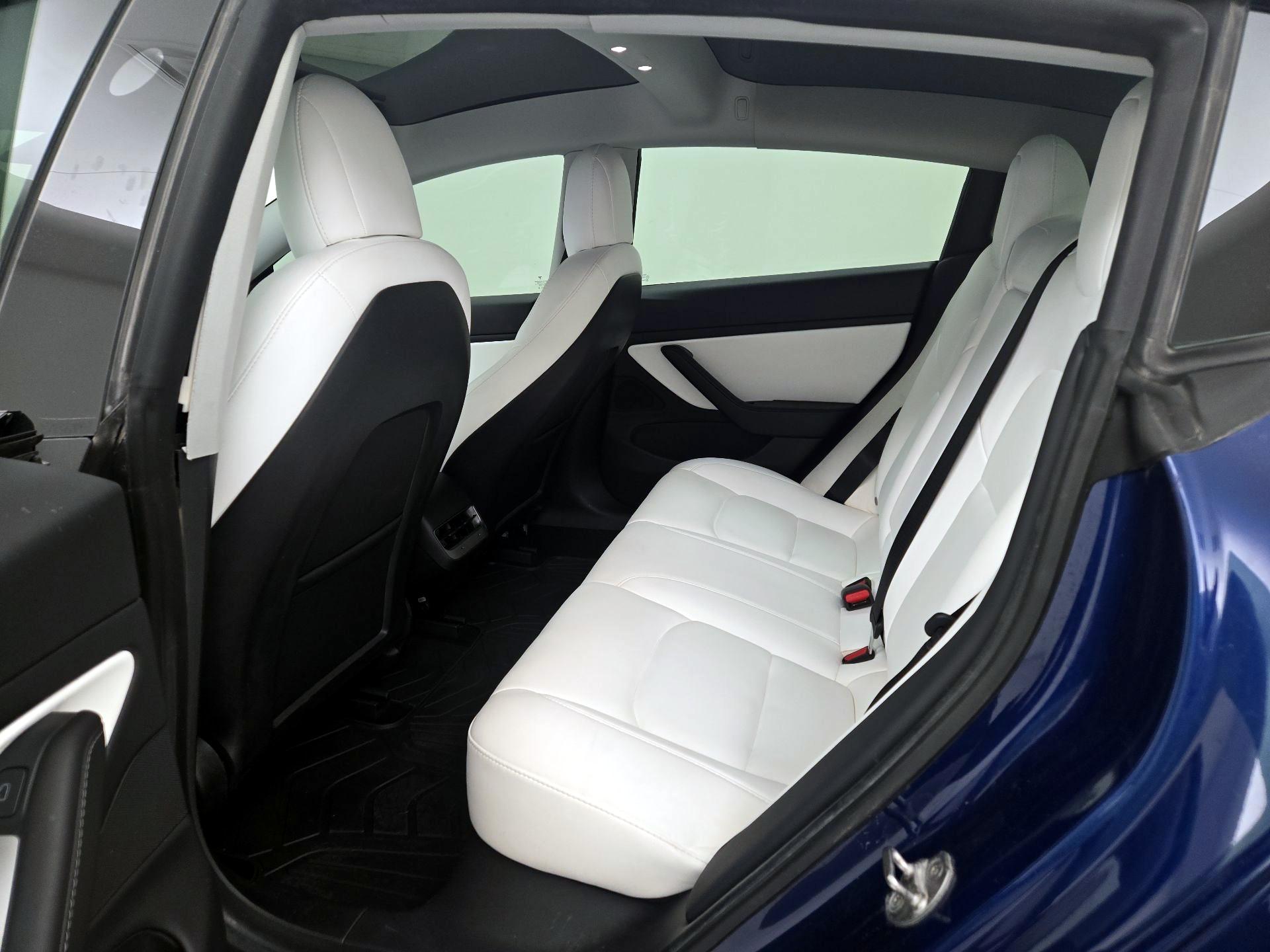 Thumbnail: 2021 Tesla Model 3 - 19