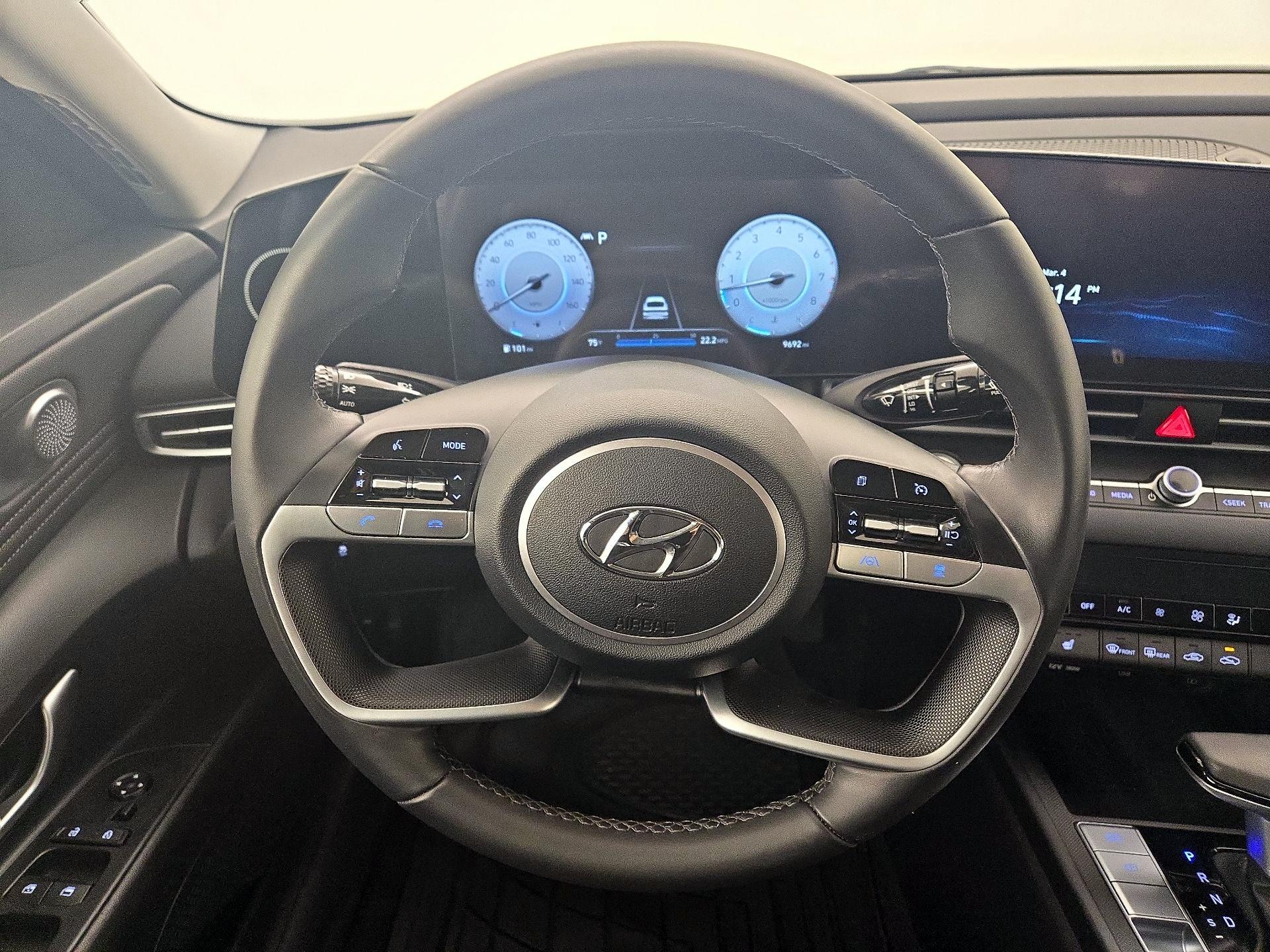 Thumbnail: 2023 Hyundai Elantra - 10