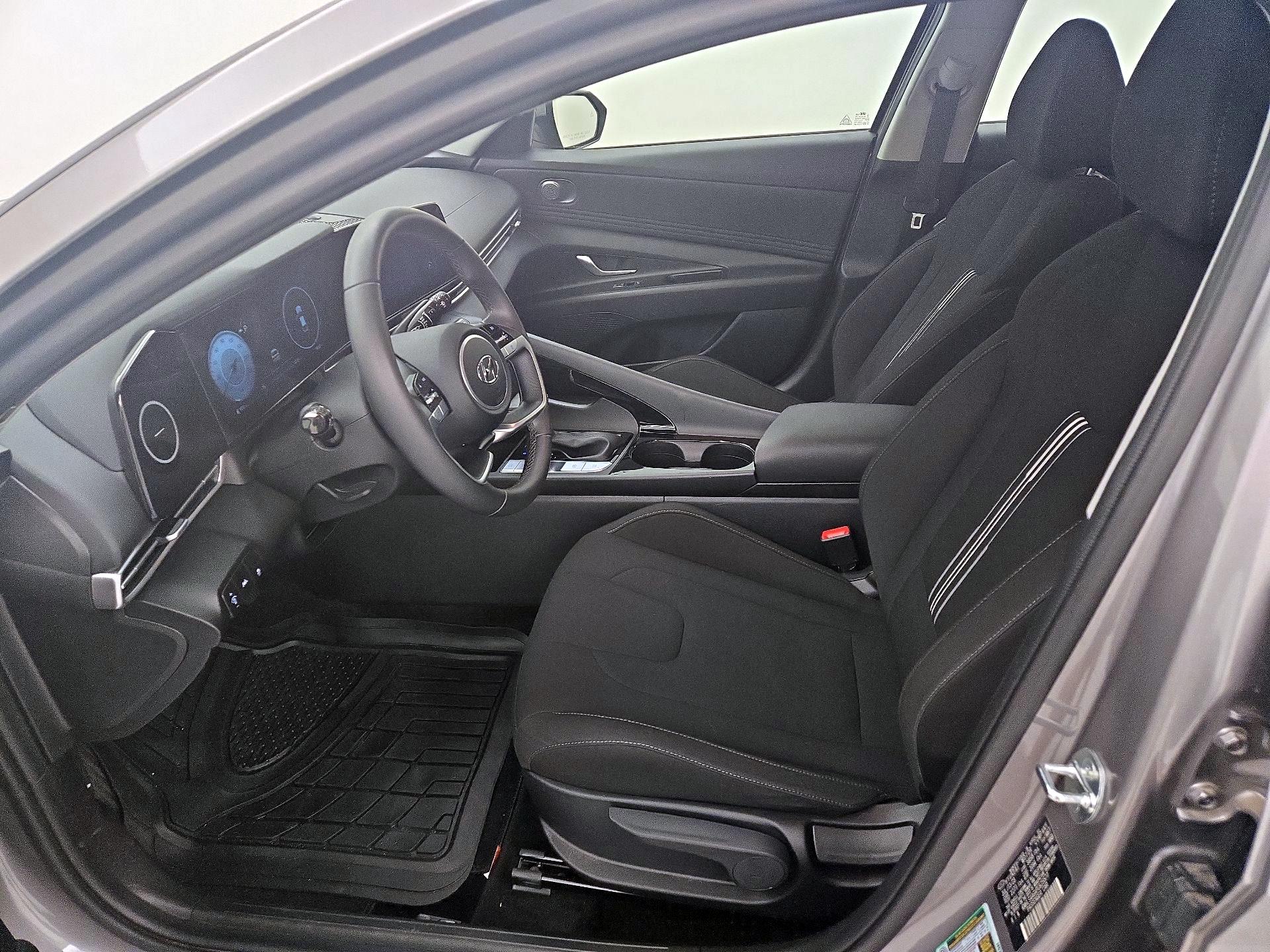 Thumbnail: 2023 Hyundai Elantra - 11