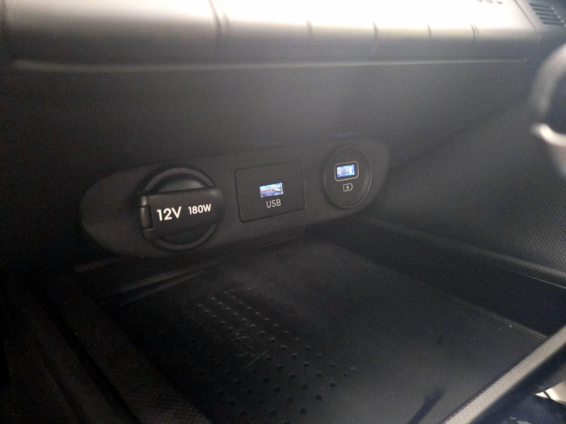 Thumbnail: 2023 Hyundai Elantra - 19