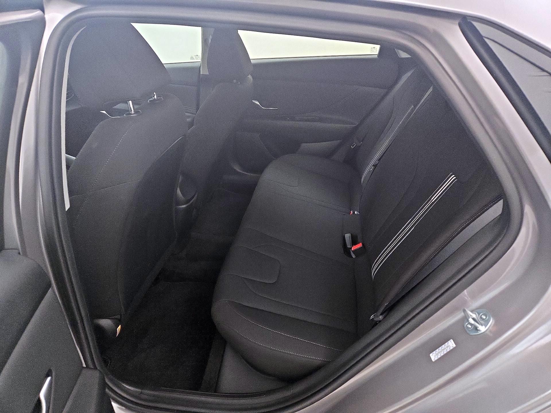 Thumbnail: 2023 Hyundai Elantra - 20