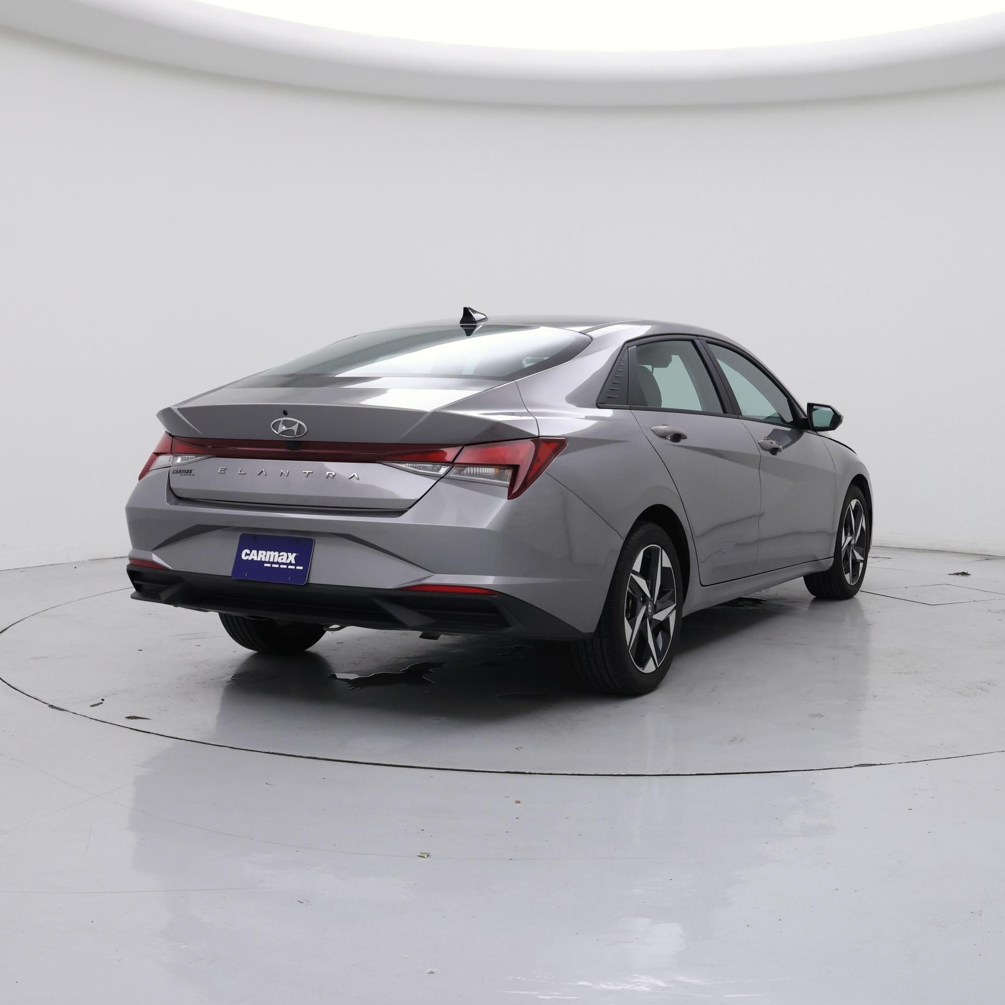 Thumbnail: 2023 Hyundai Elantra - 8