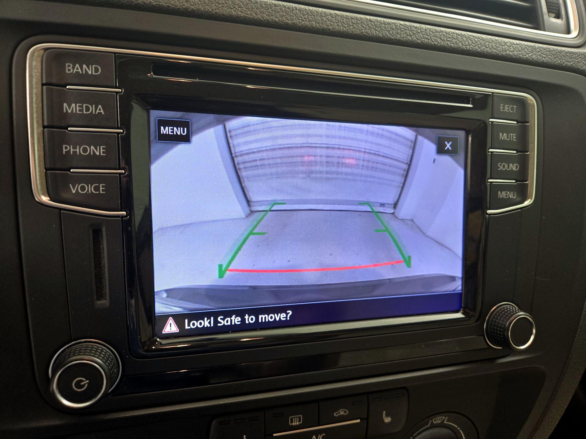 Thumbnail: 2017 Volkswagen Jetta - 14