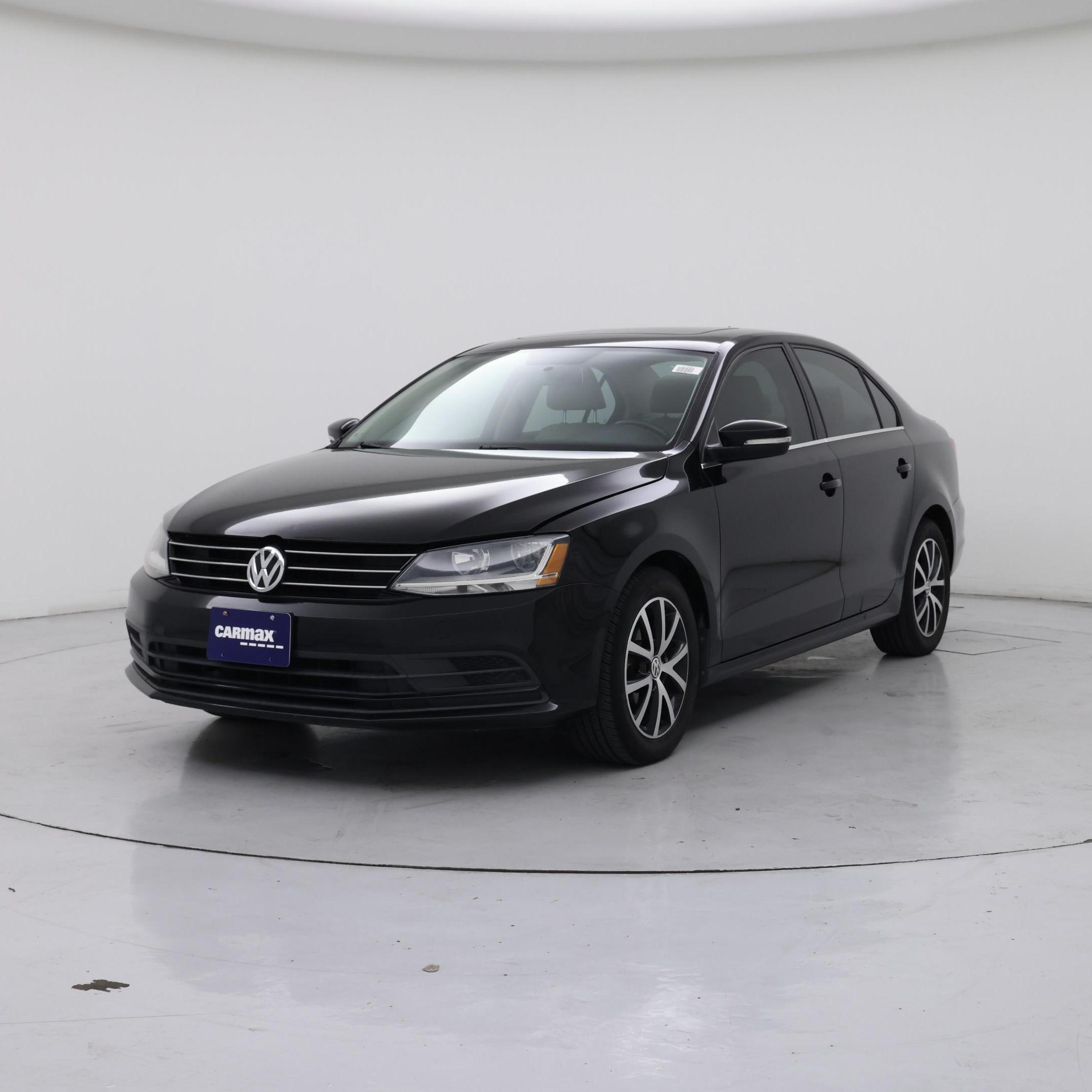 Thumbnail: 2017 Volkswagen Jetta - 4