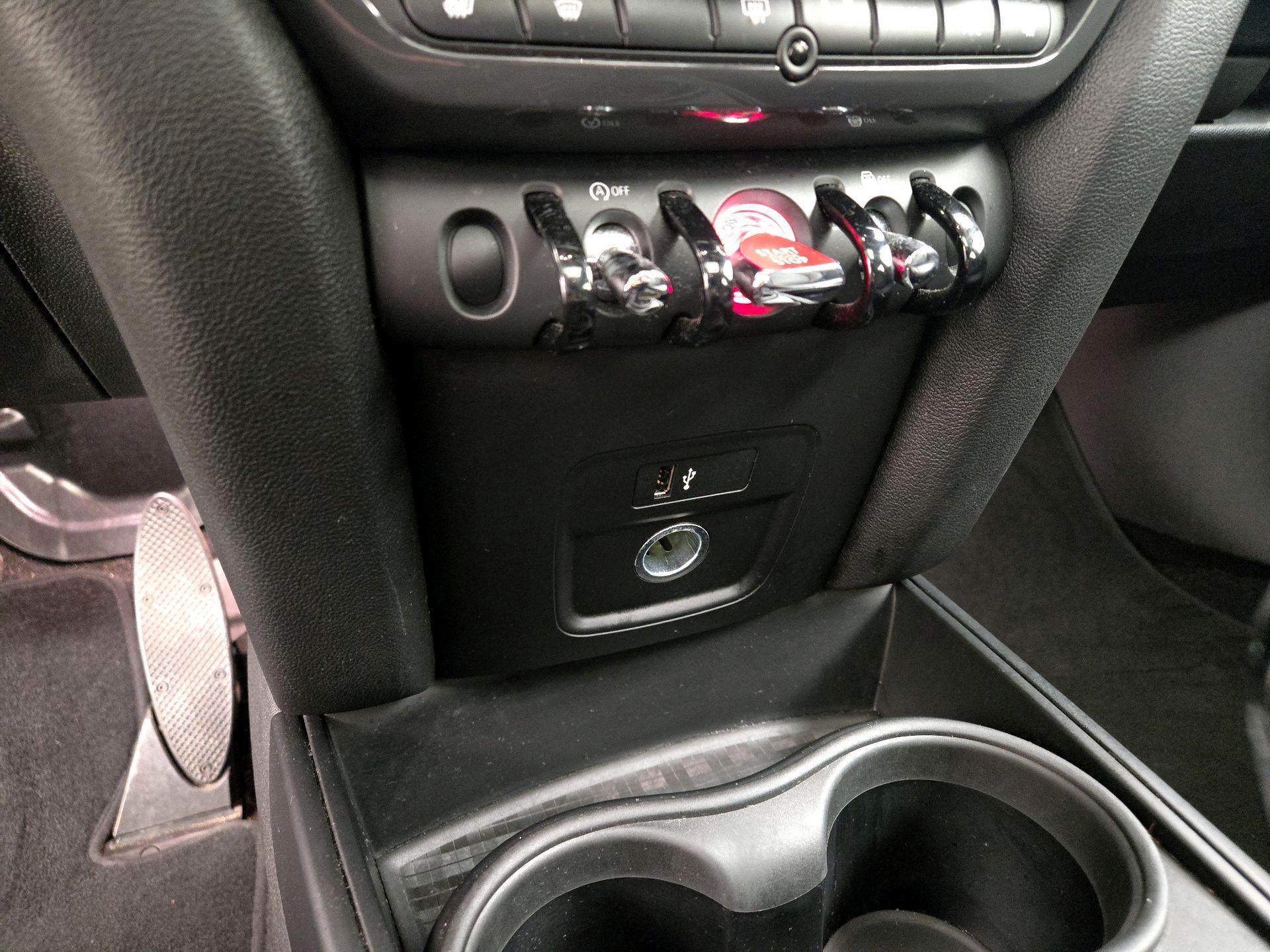 Thumbnail: 2021 MINI Cooper Countryman - 18