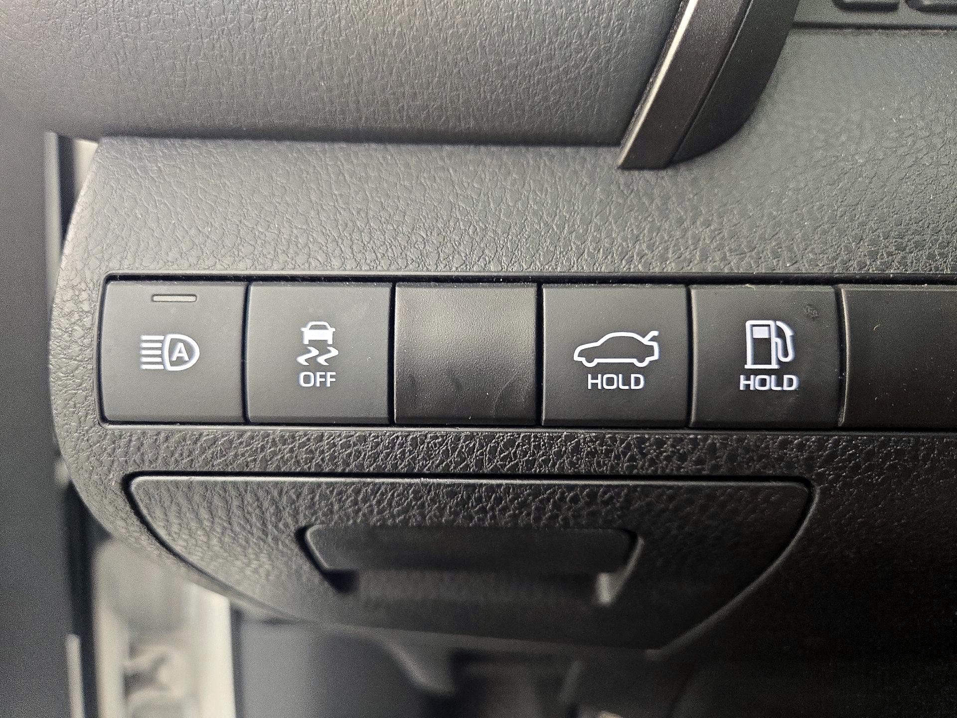 Thumbnail: 2023 Toyota Camry - 13