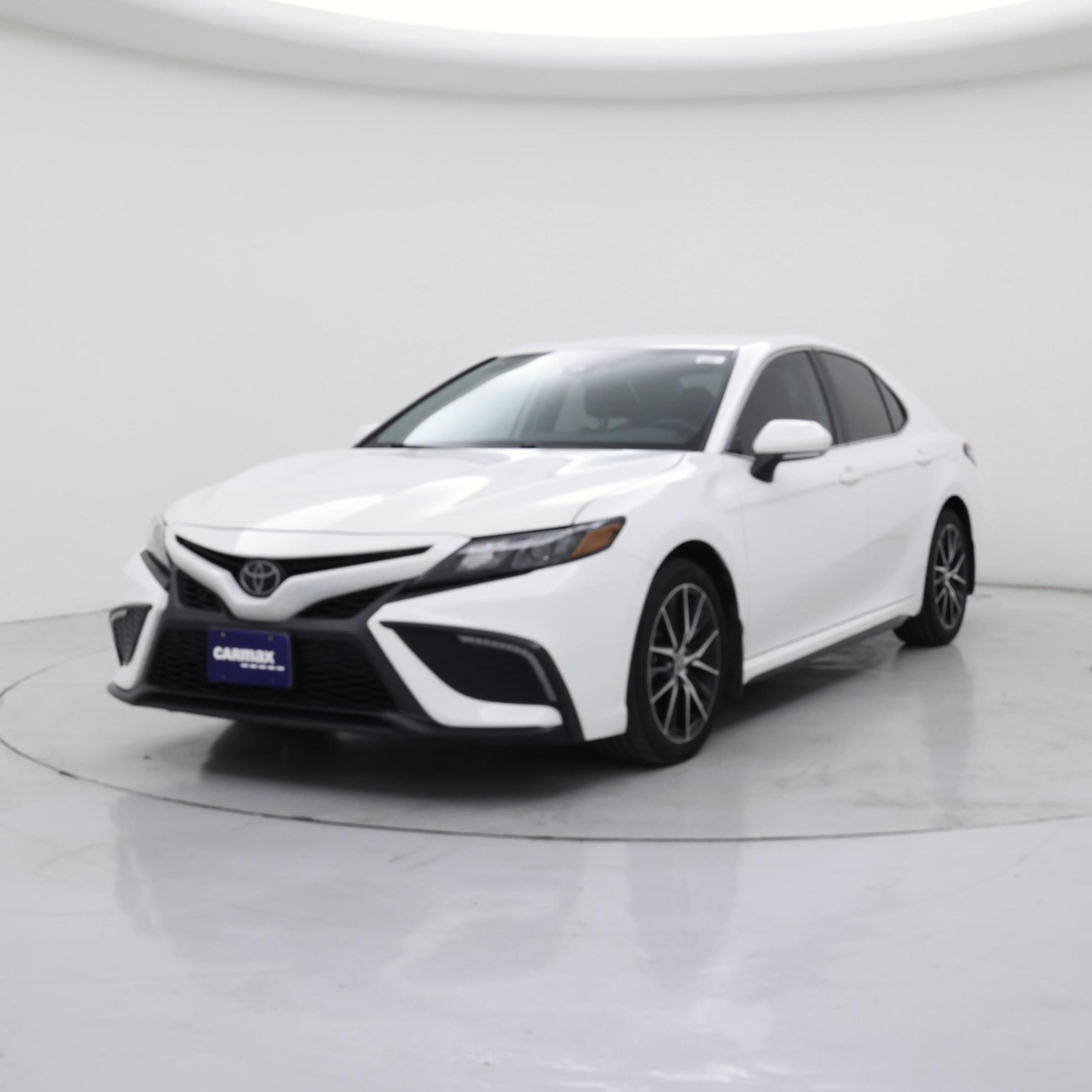 Thumbnail: 2023 Toyota Camry - 4