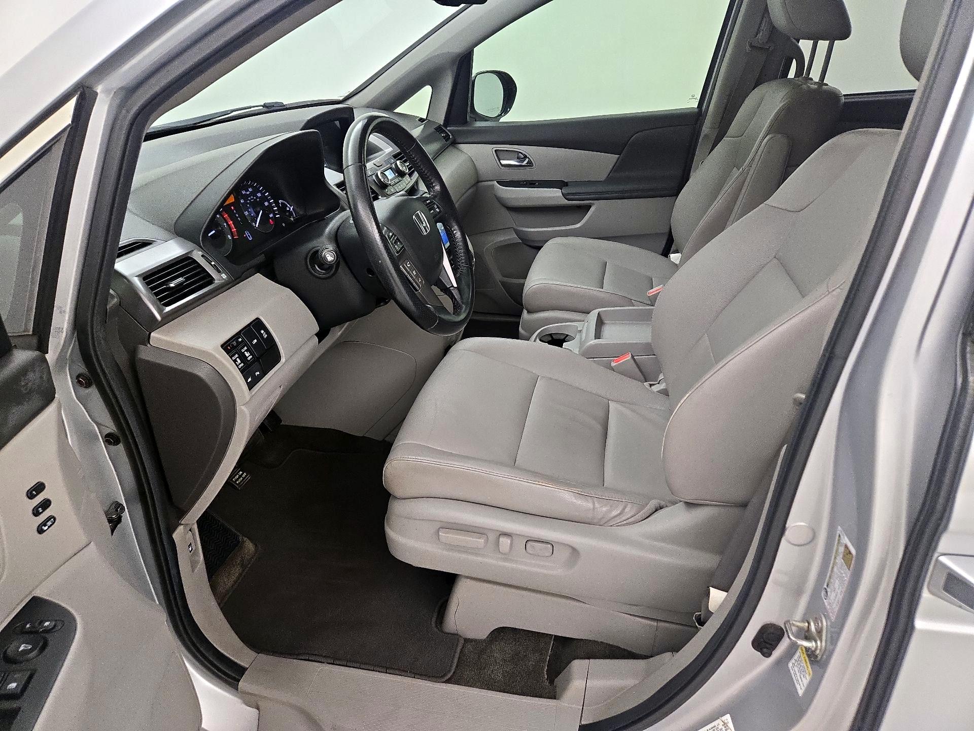 Thumbnail: 2014 Honda Odyssey - 11