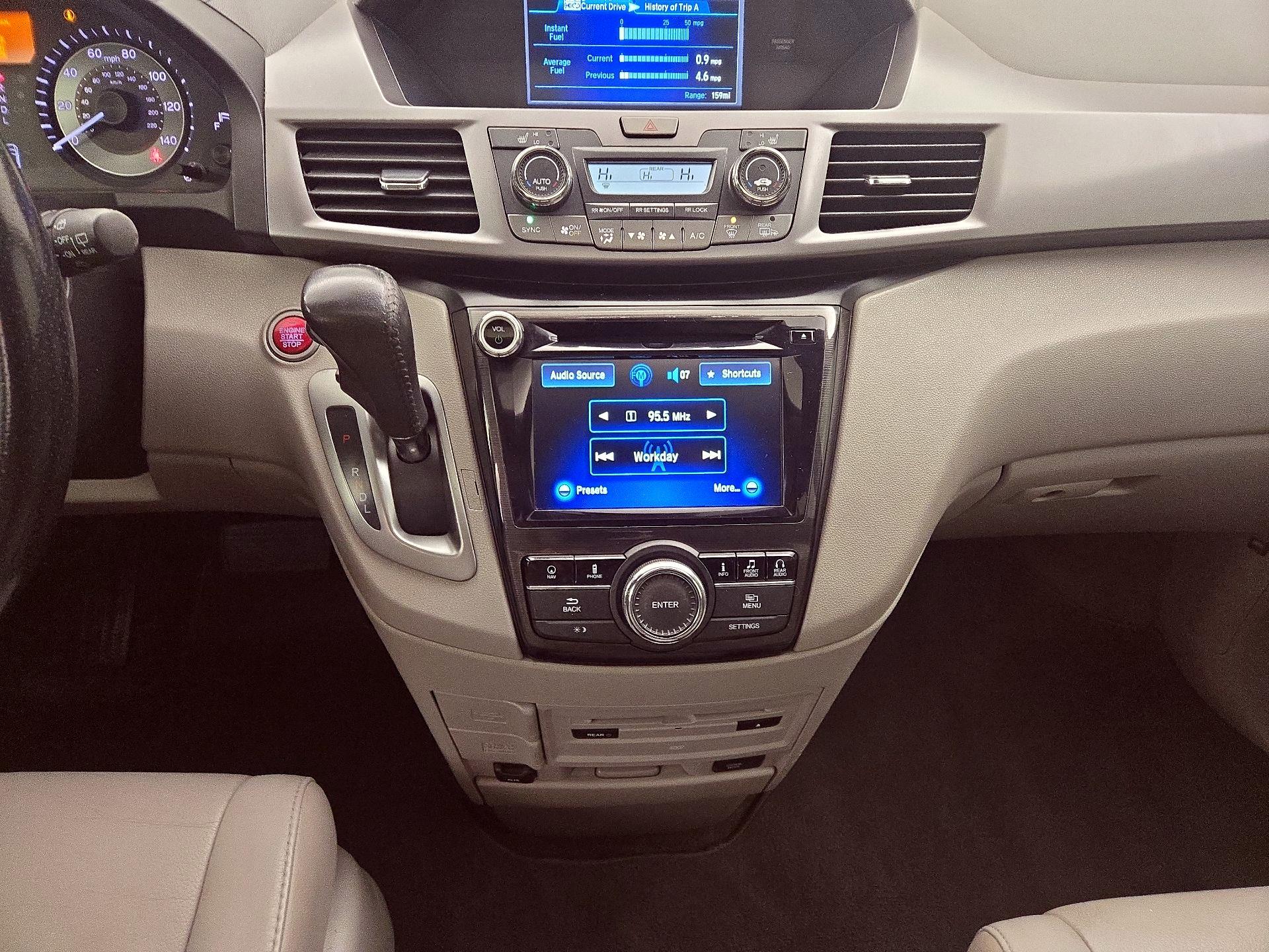 Thumbnail: 2014 Honda Odyssey - 17