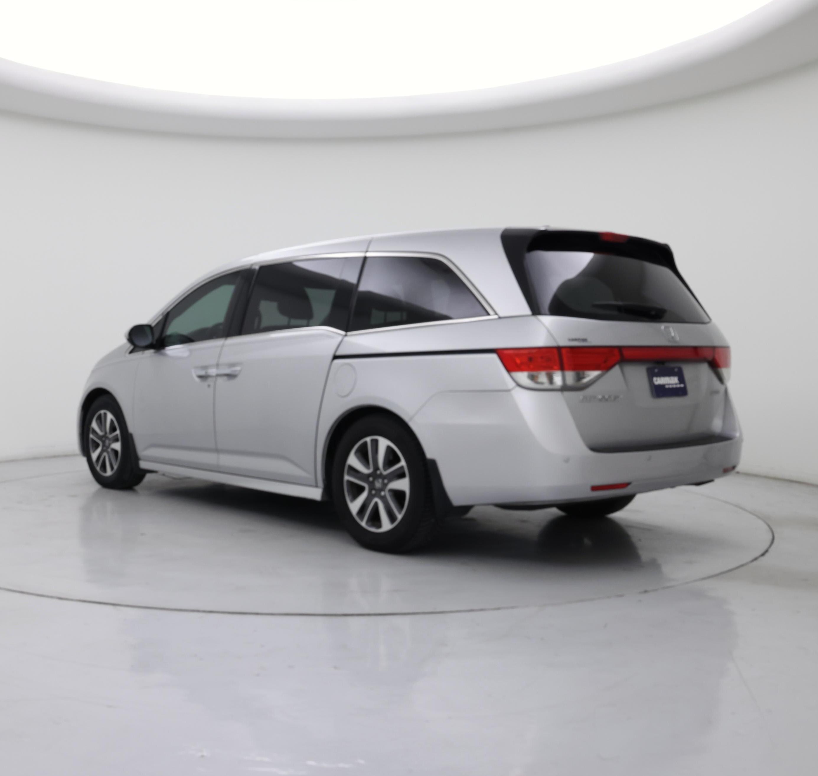 Thumbnail: 2014 Honda Odyssey - 2
