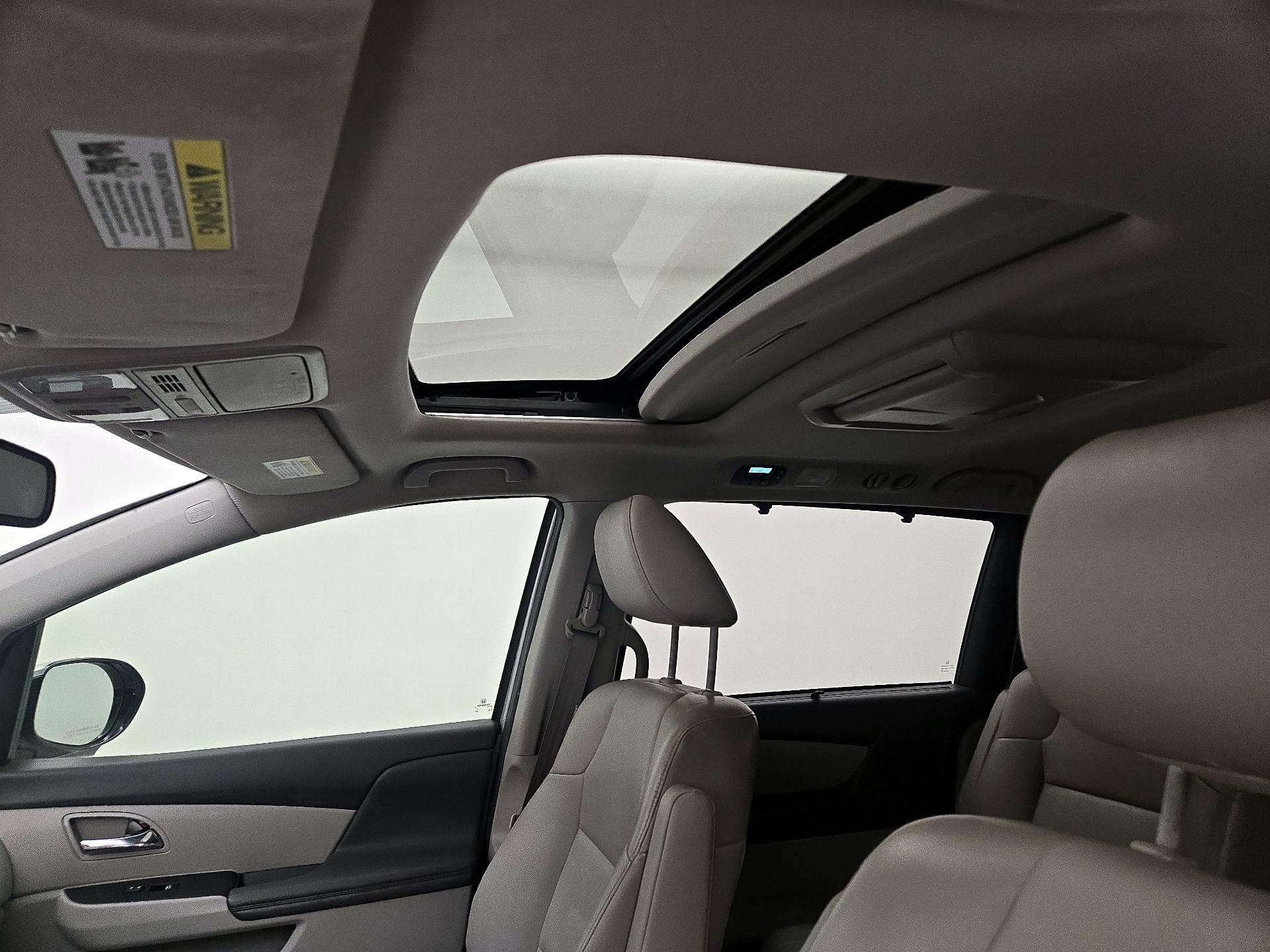 Thumbnail: 2014 Honda Odyssey - 19