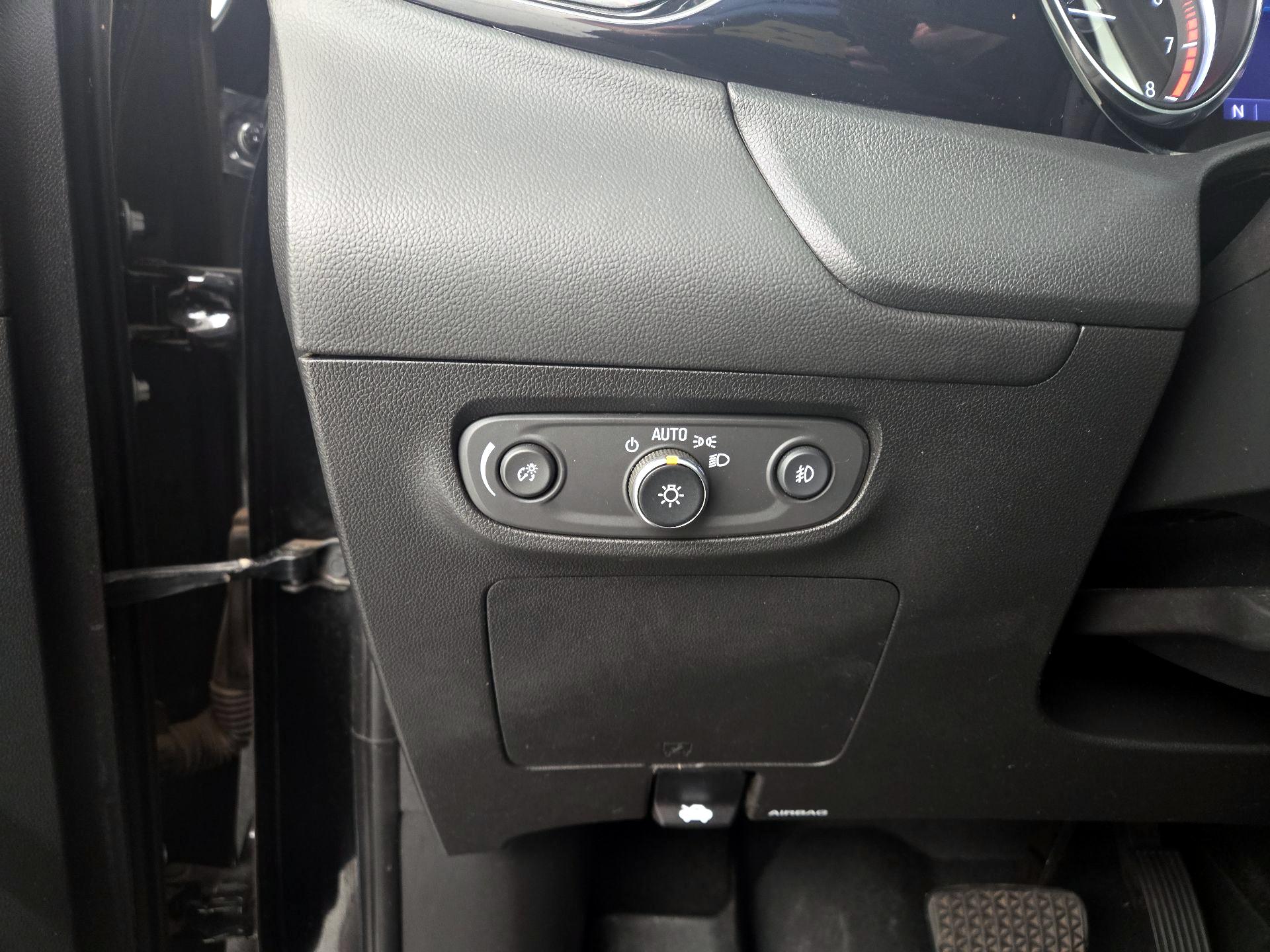 Thumbnail: 2022 Buick Encore GX - 13