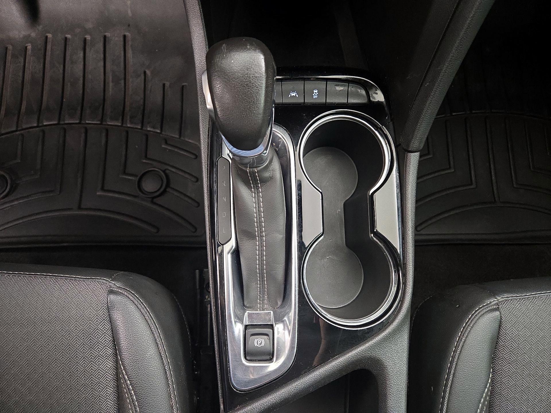 Thumbnail: 2022 Buick Encore GX - 17