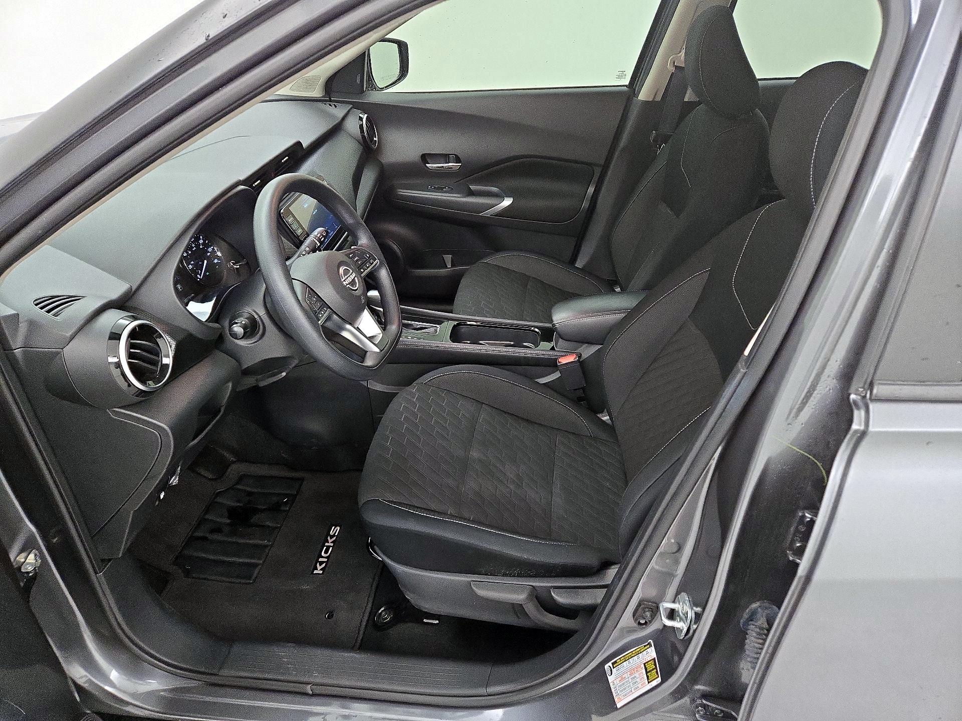 Thumbnail: 2023 Nissan Kicks - 11