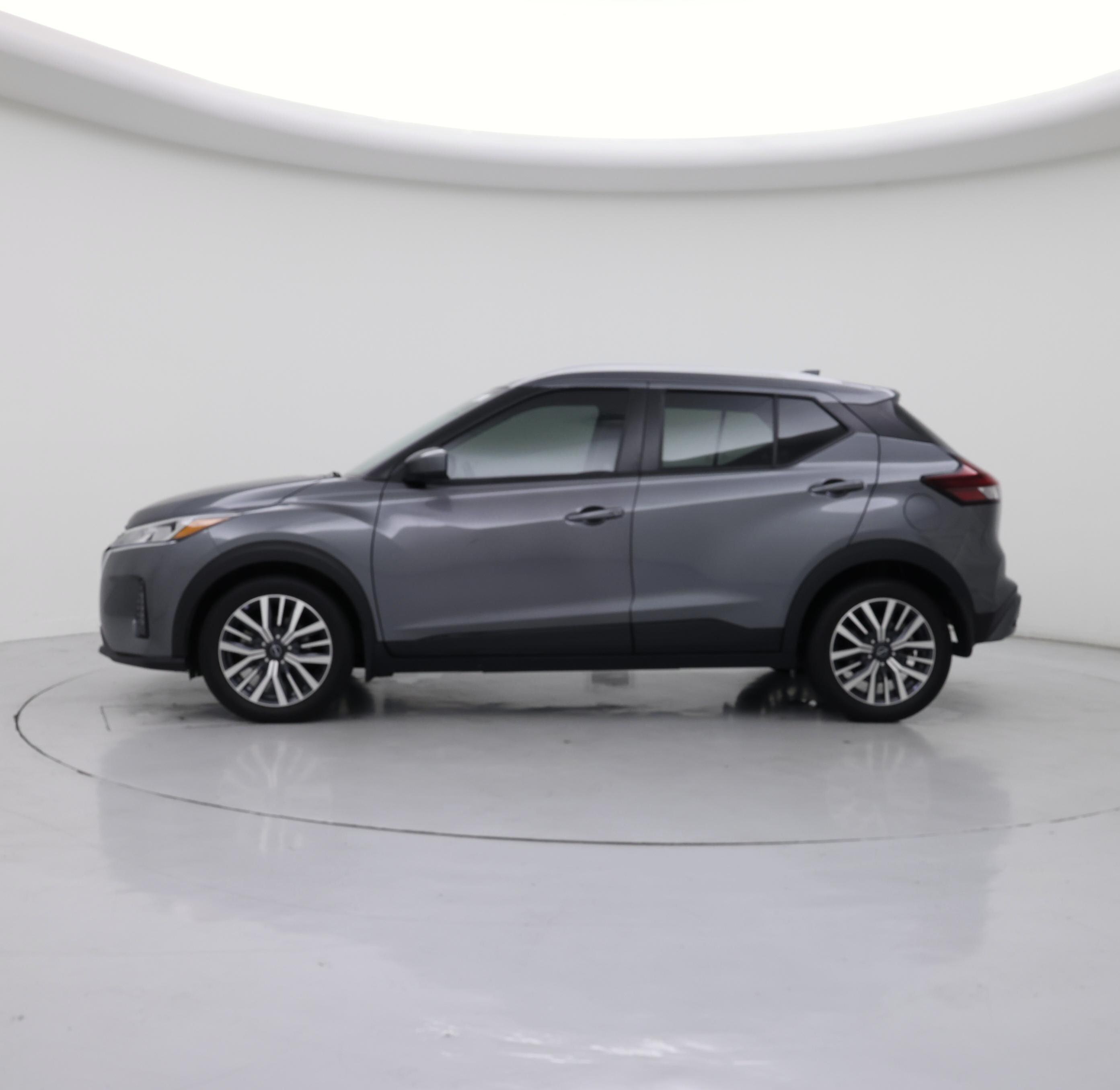 Thumbnail: 2023 Nissan Kicks - 3