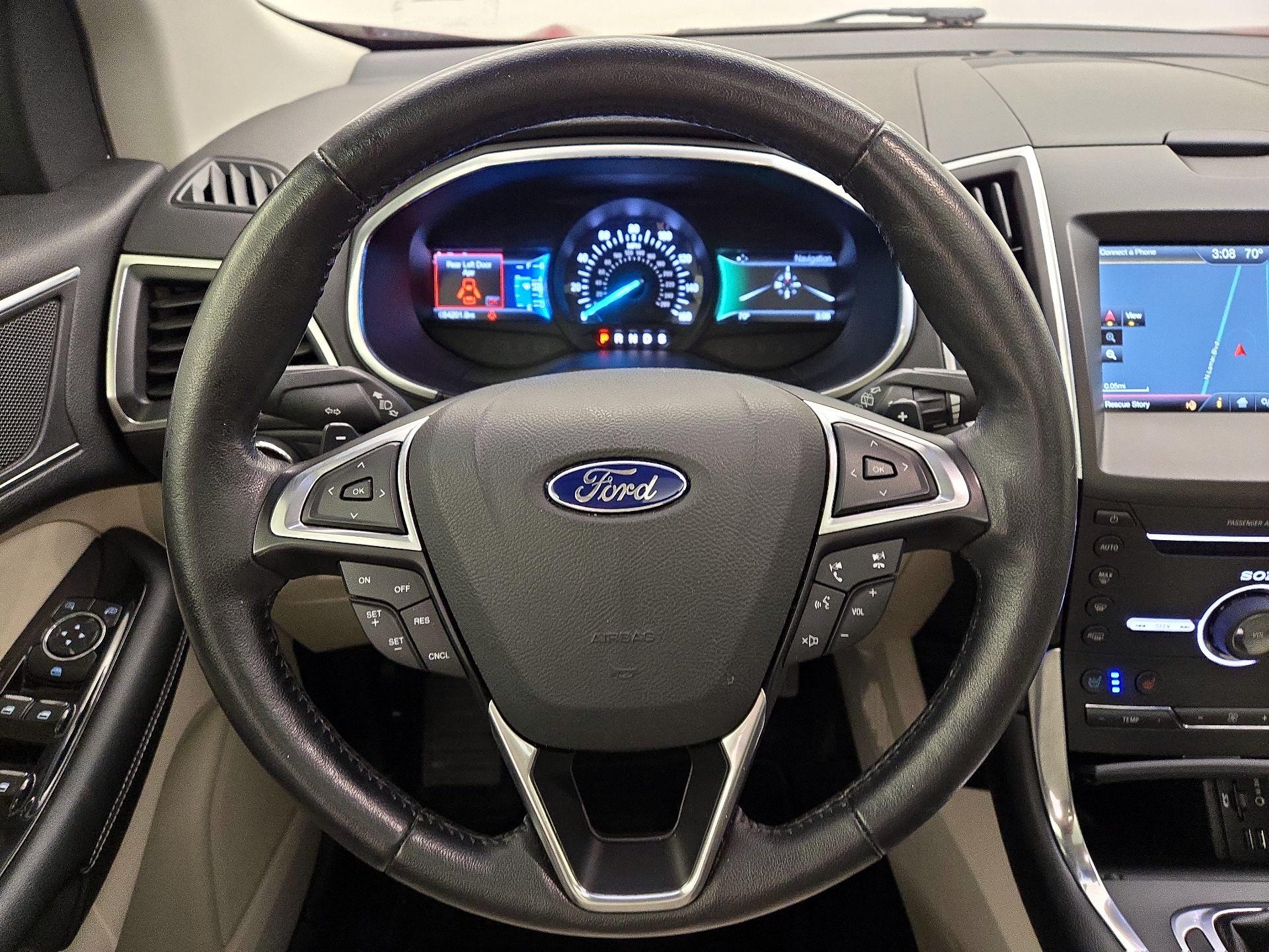 Thumbnail: 2015 Ford Edge - 10