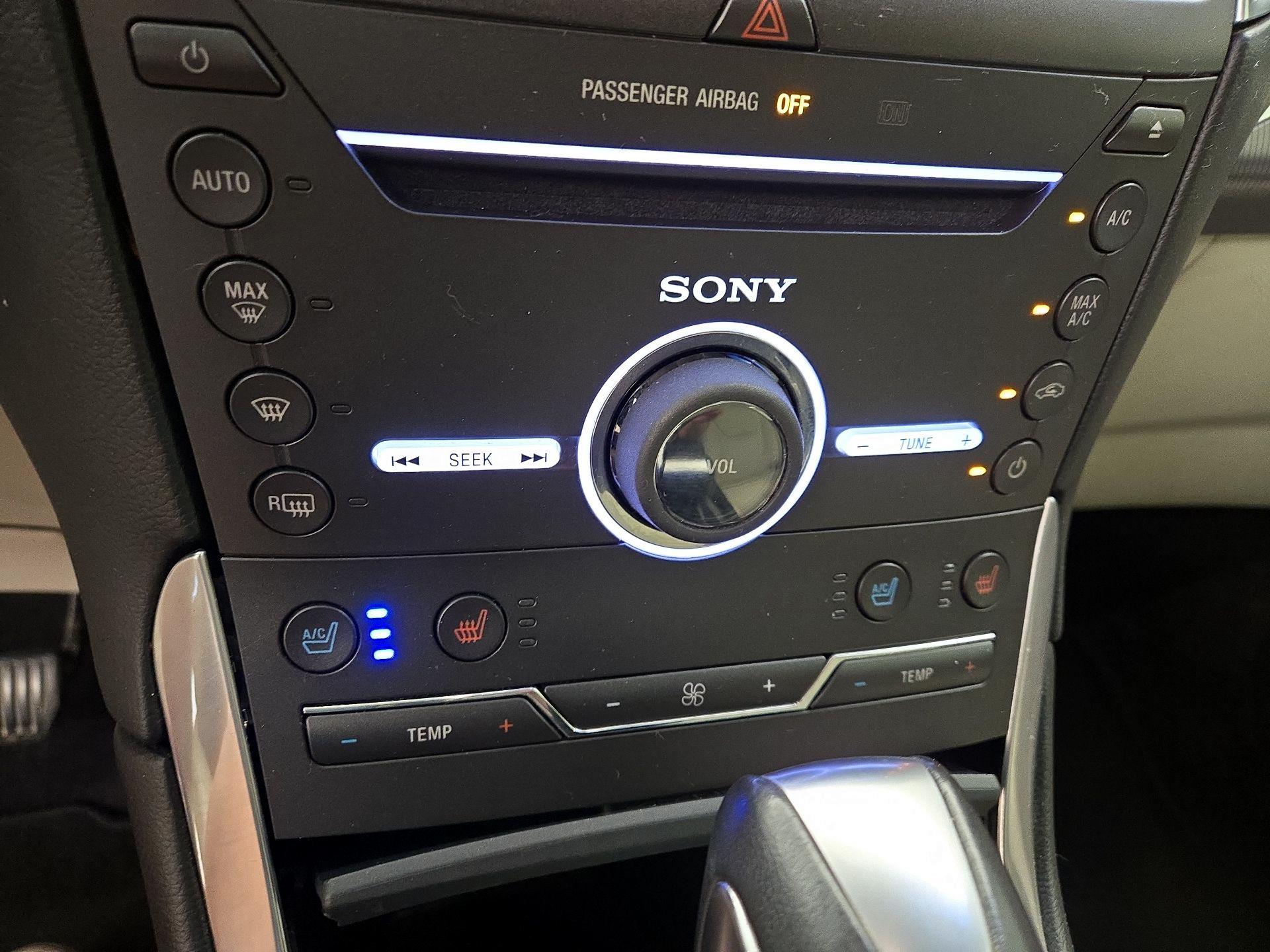 Thumbnail: 2015 Ford Edge - 17