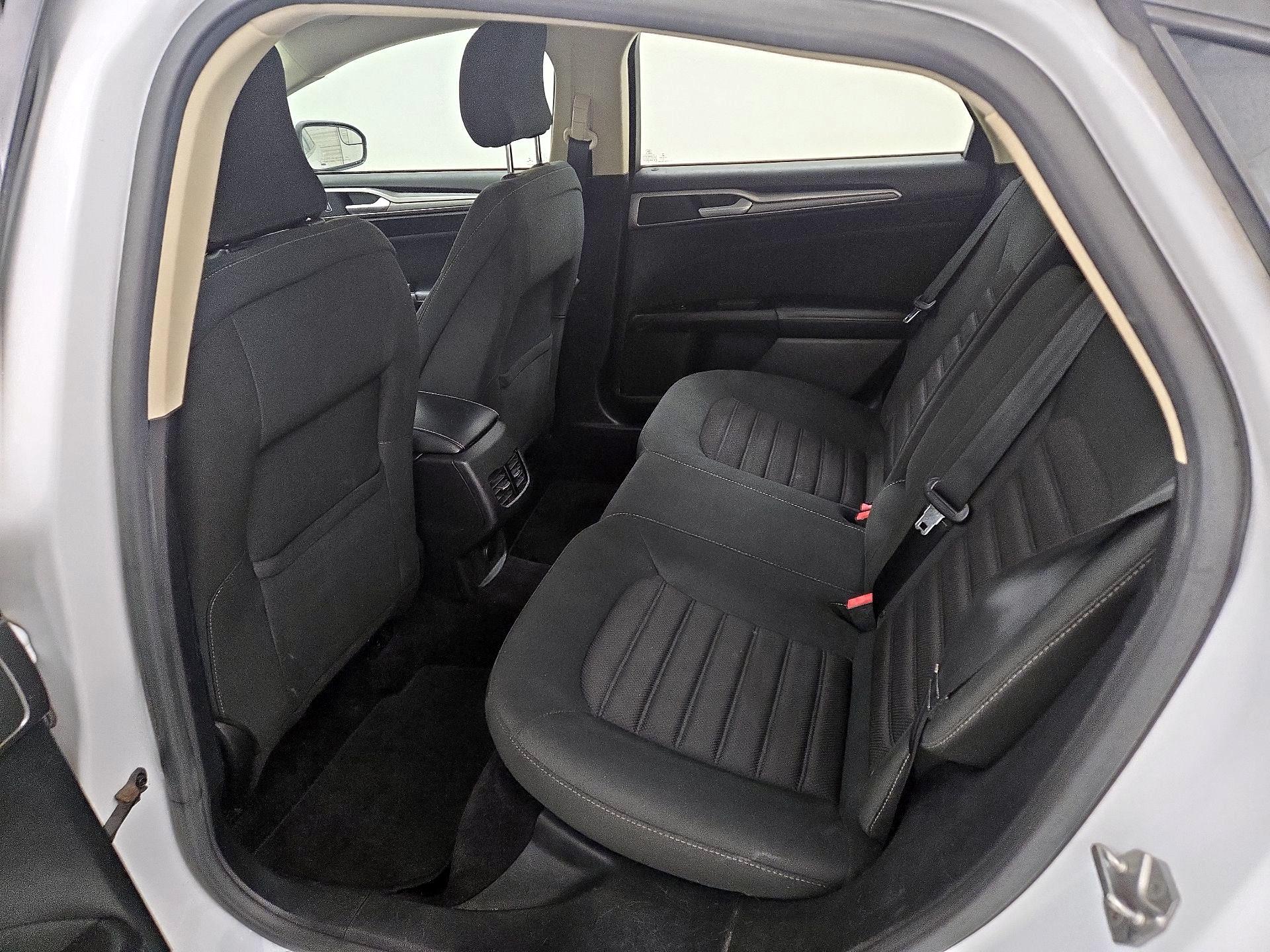 Thumbnail: 2017 Ford Fusion - 19