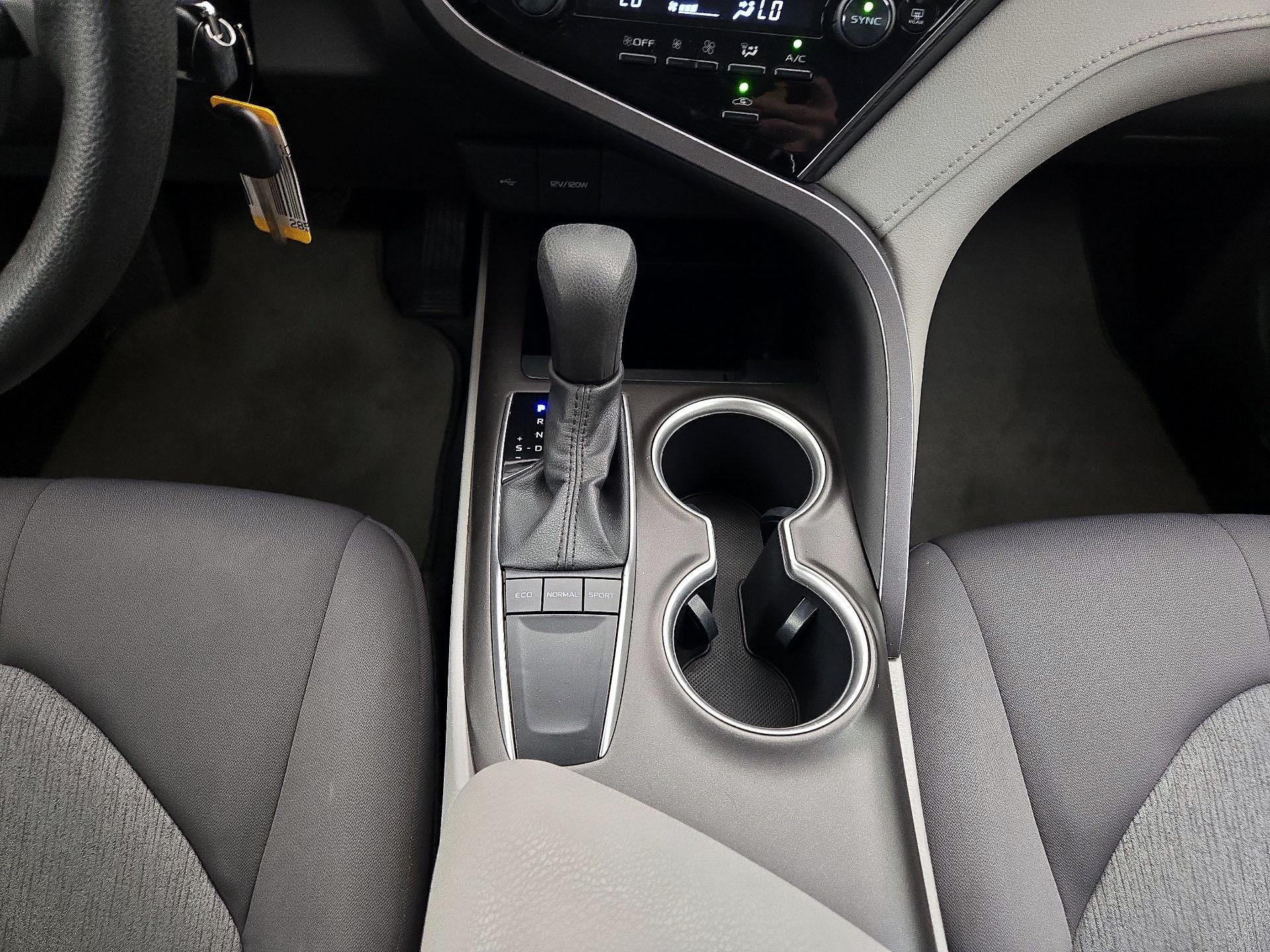 Thumbnail: 2023 Toyota Camry - 17