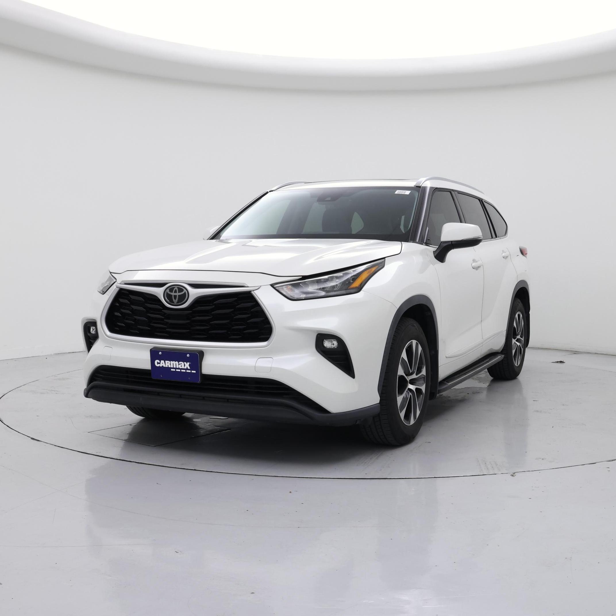 Thumbnail: 2020 Toyota Highlander - 4