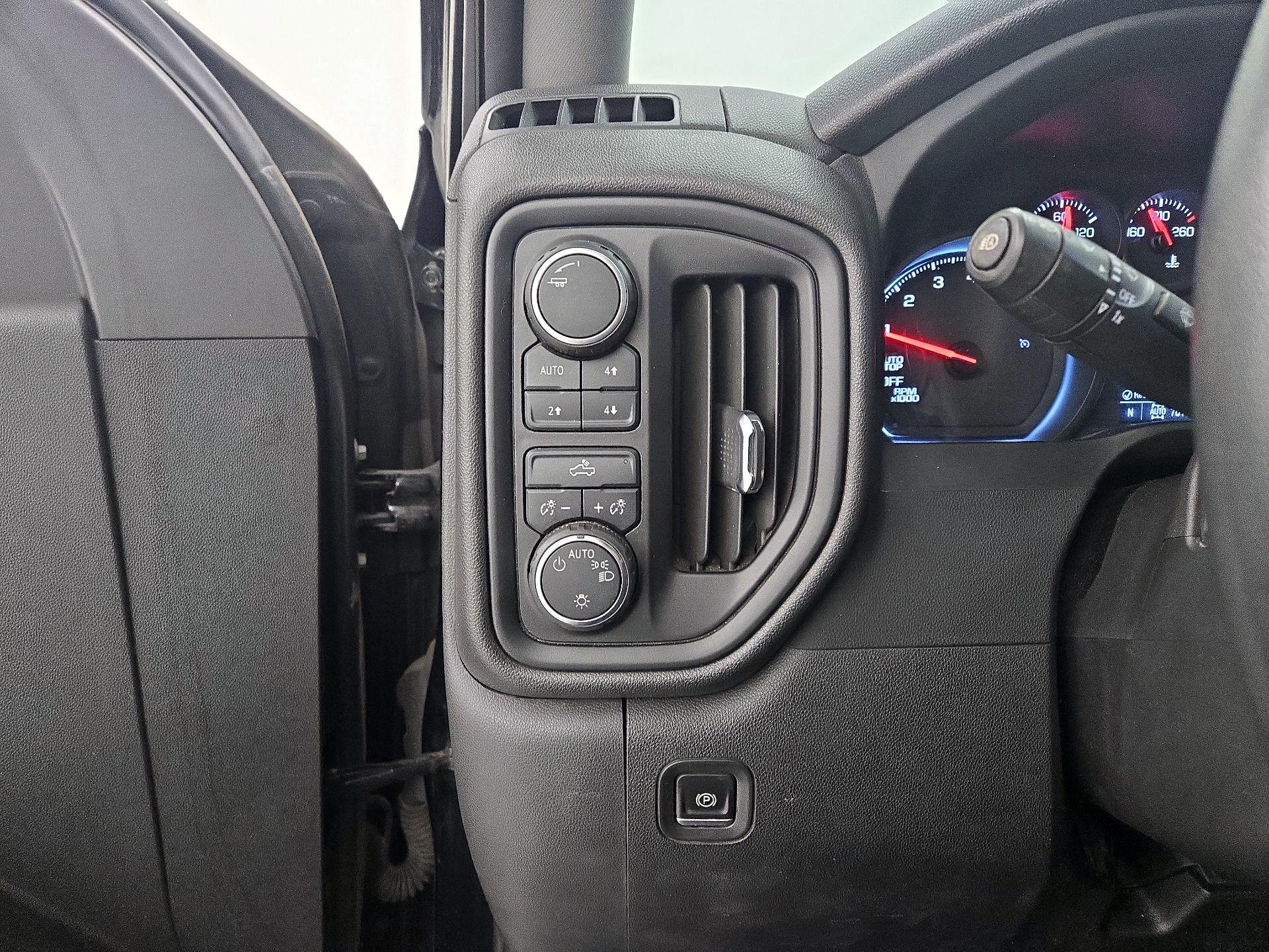 Thumbnail: 2022 Chevrolet Silverado 1500 - 13