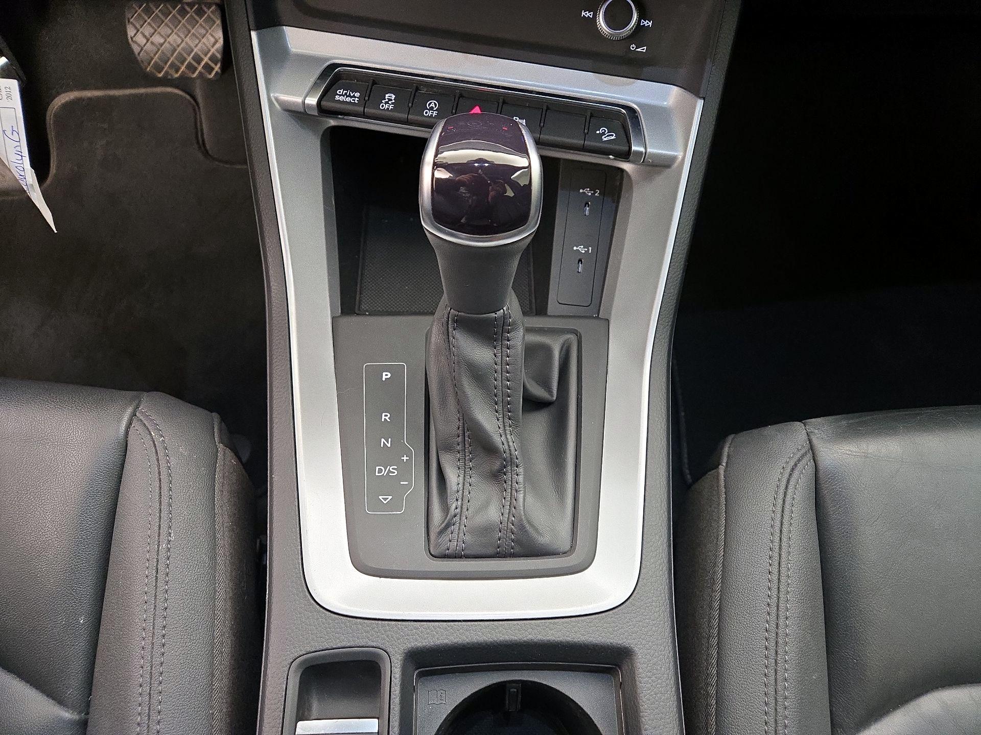 Thumbnail: 2022 Audi Q3 - 17