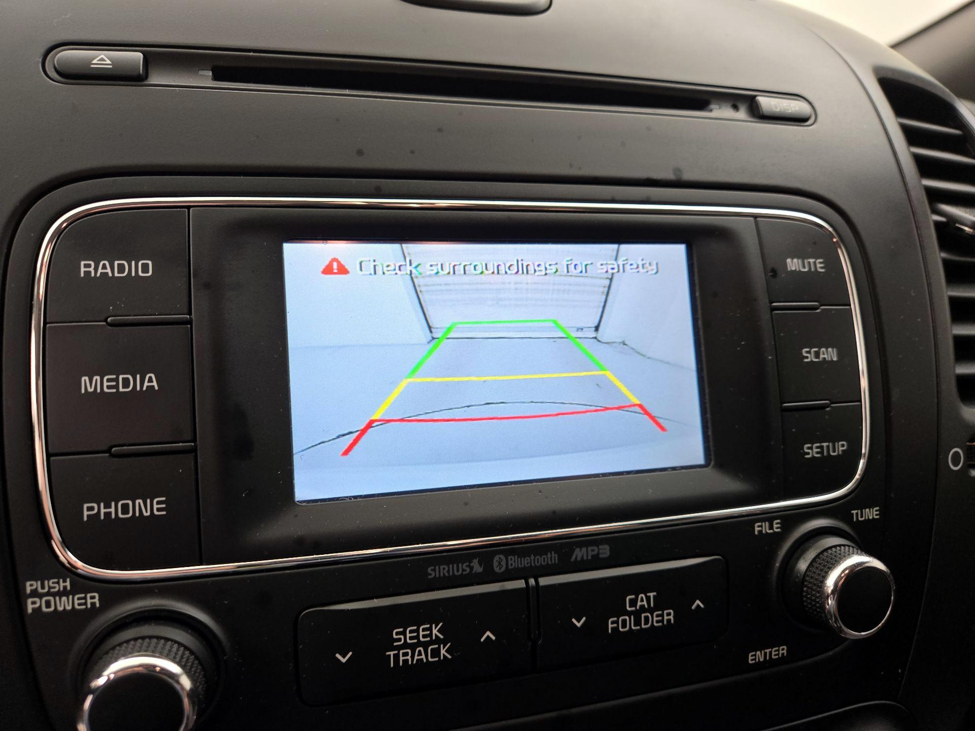 Thumbnail: 2016 Kia Forte - 14