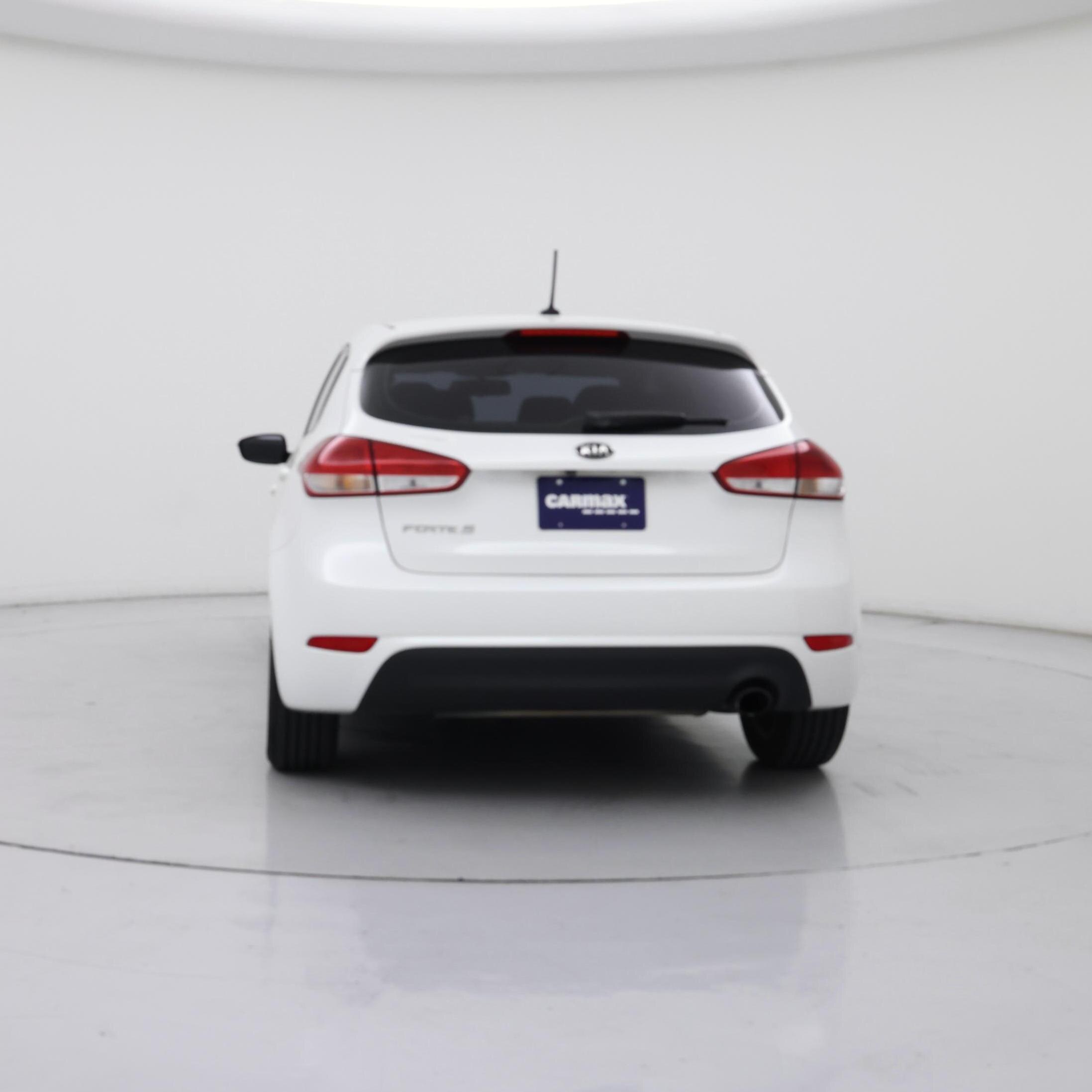 Thumbnail: 2016 Kia Forte - 6