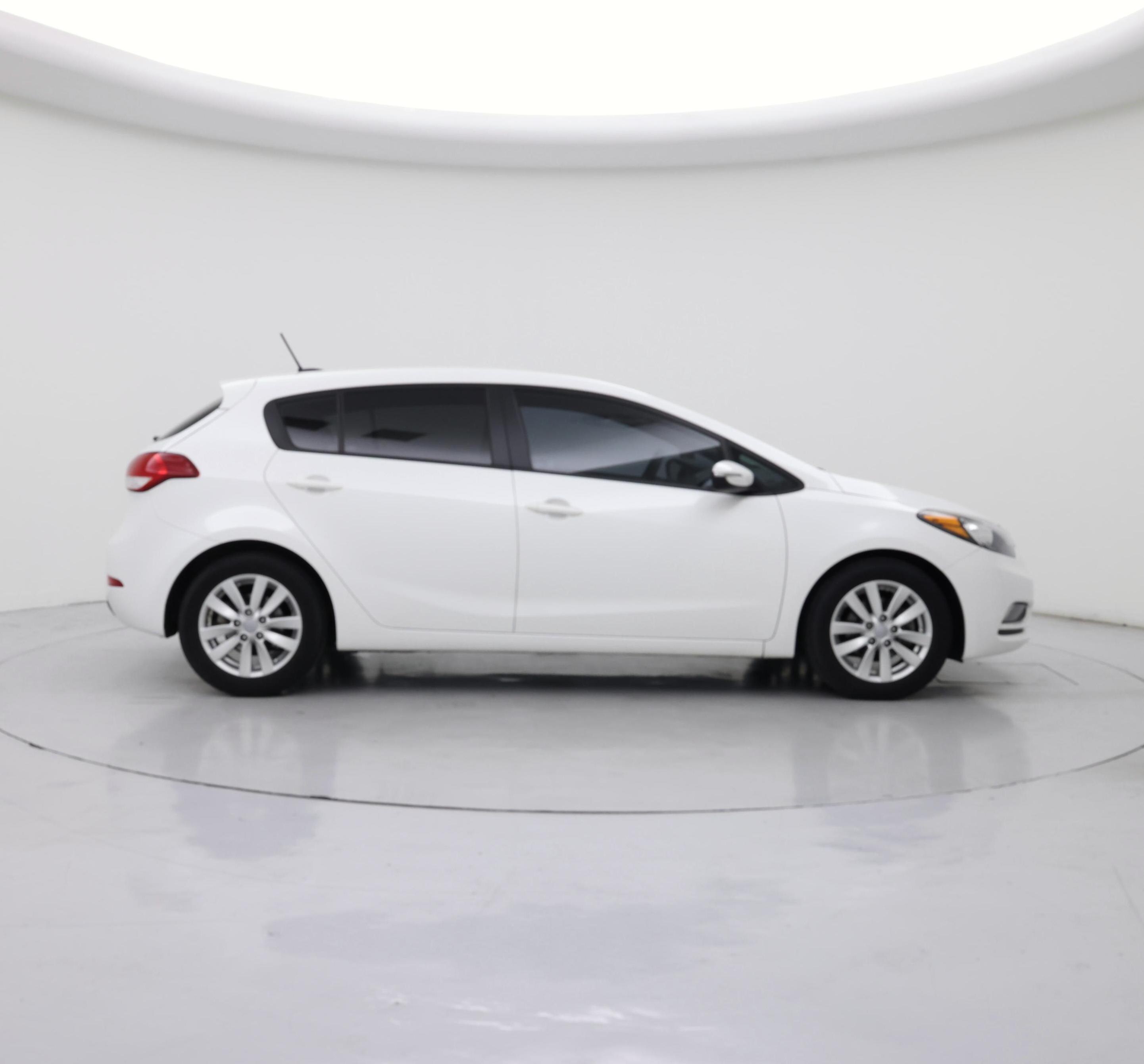 Thumbnail: 2016 Kia Forte - 7