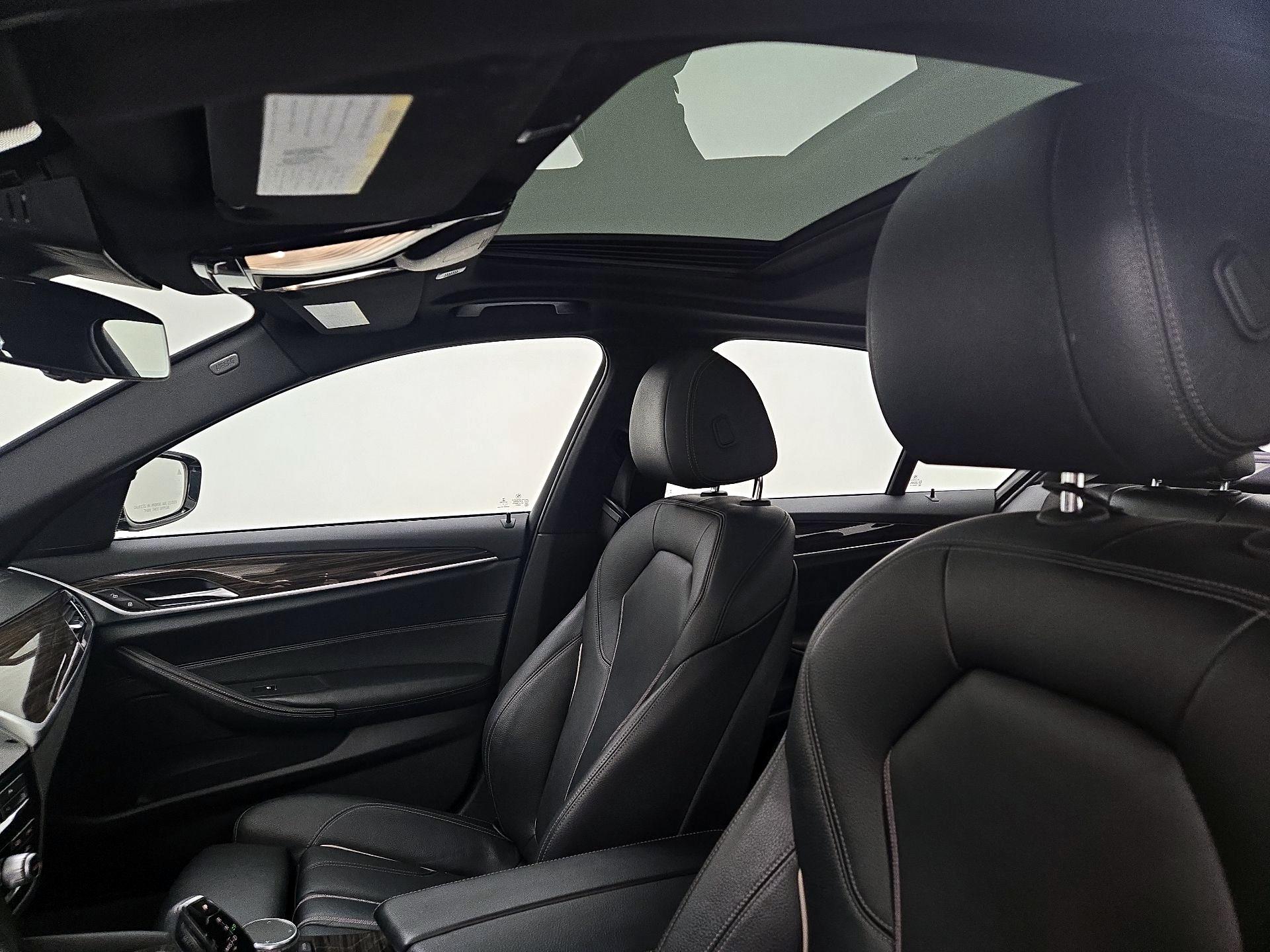 Thumbnail: 2019 BMW 5 Series - 20