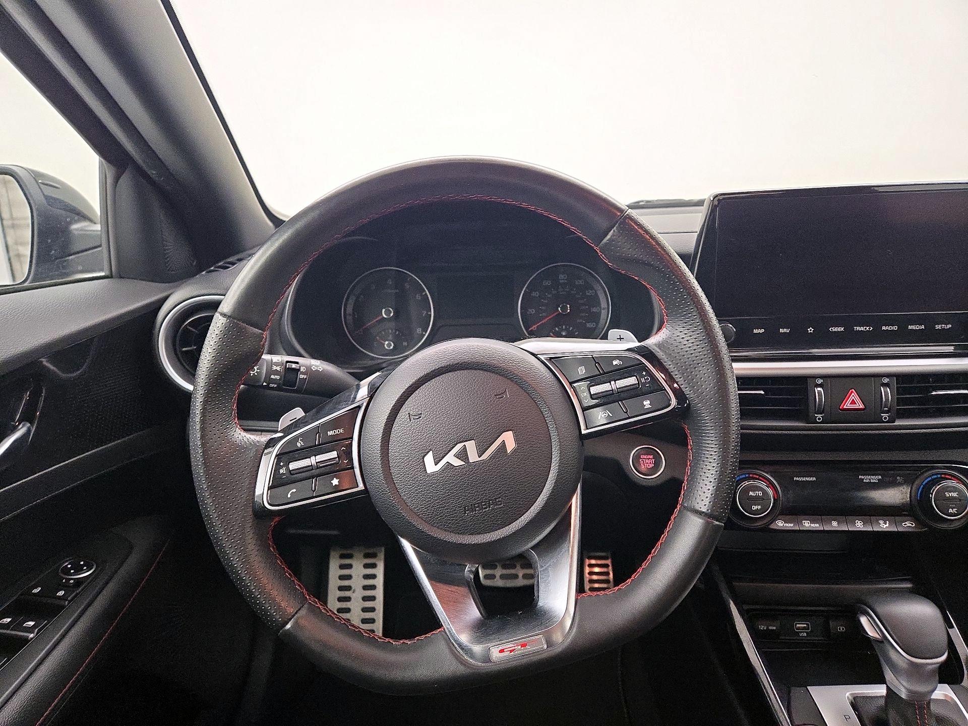 Thumbnail: 2024 Kia Forte - 10