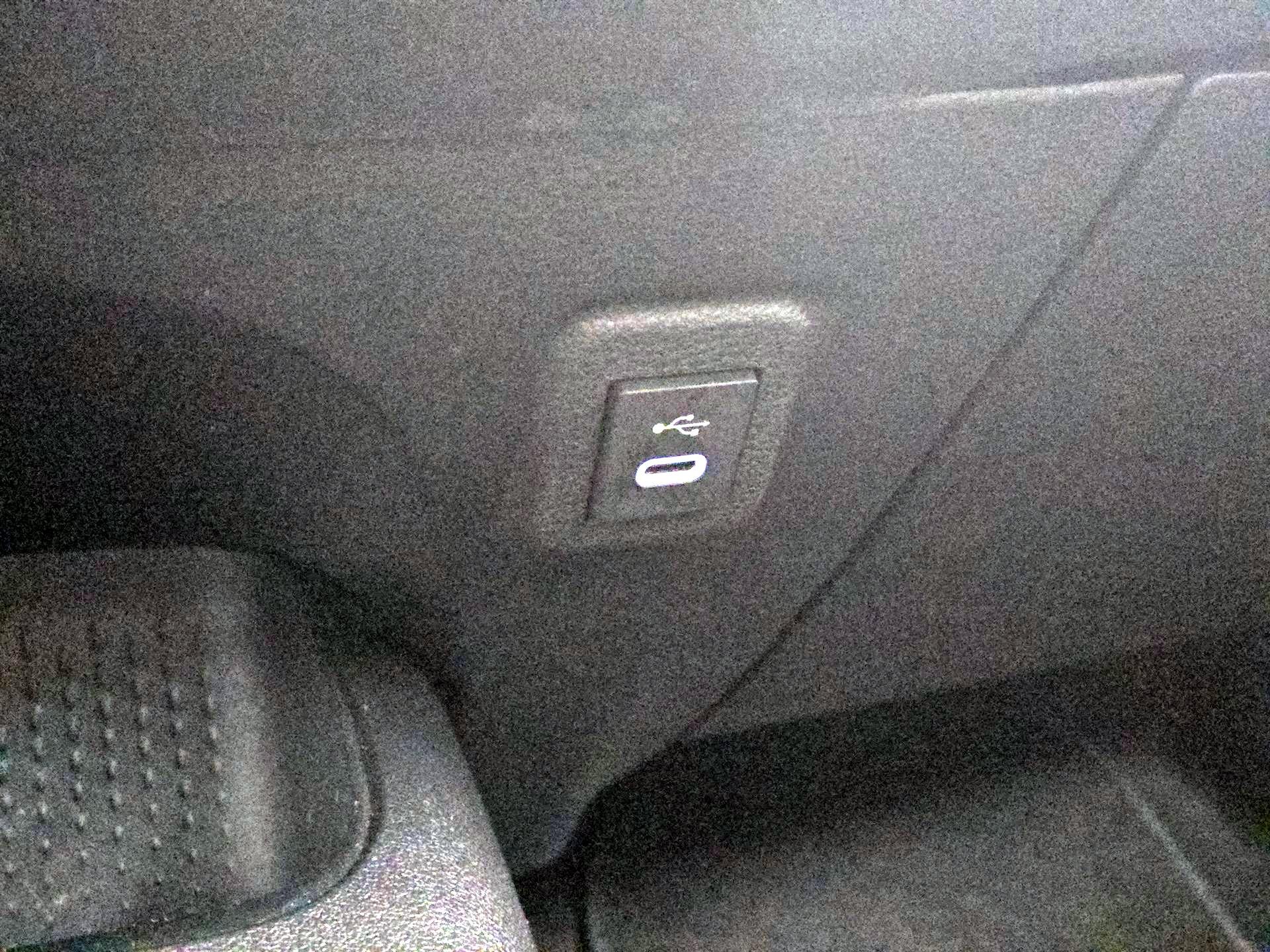 Thumbnail: 2025 Toyota Corolla - 18