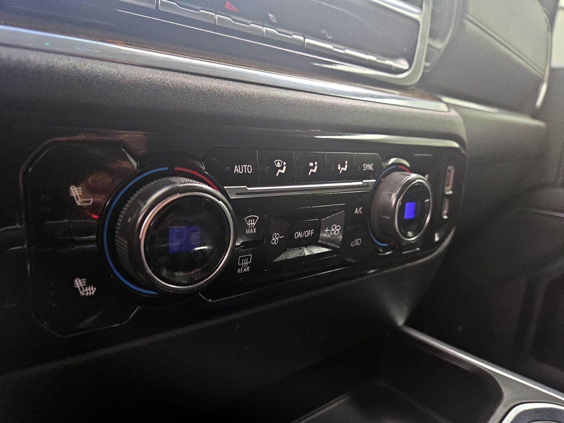 Thumbnail: 2023 Chevrolet Silverado 1500 - 17