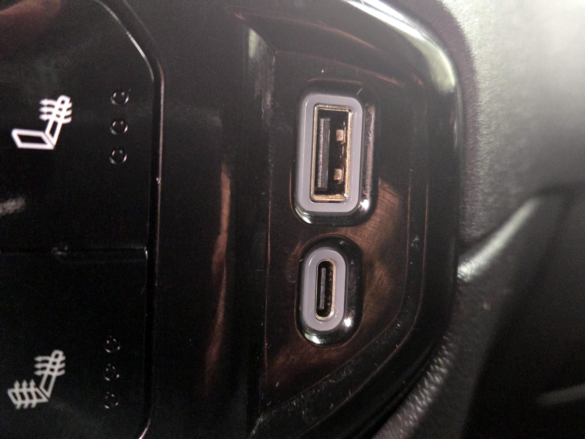 Thumbnail: 2023 Chevrolet Silverado 1500 - 19