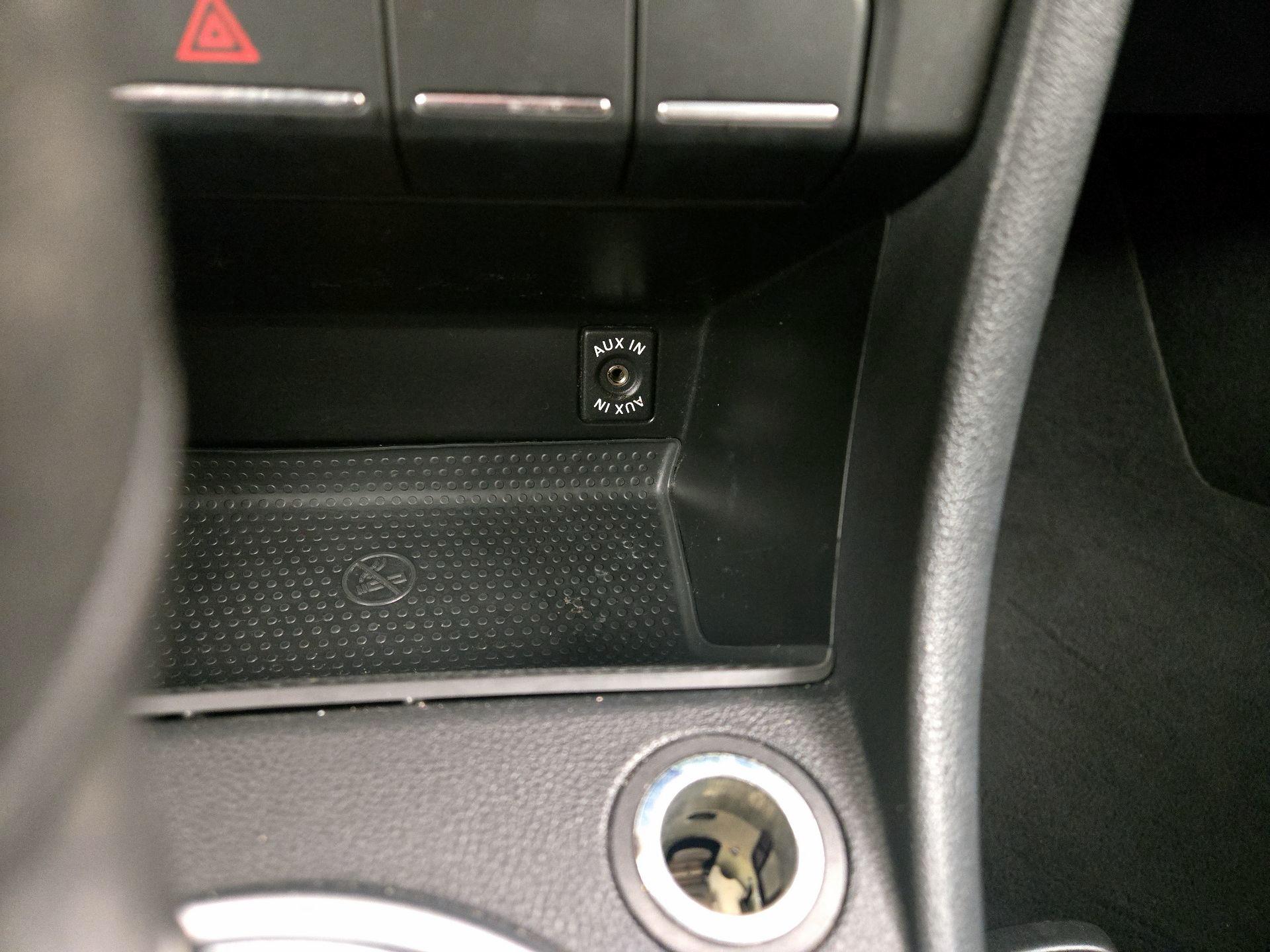 Thumbnail: 2014 Volkswagen Beetle - 17