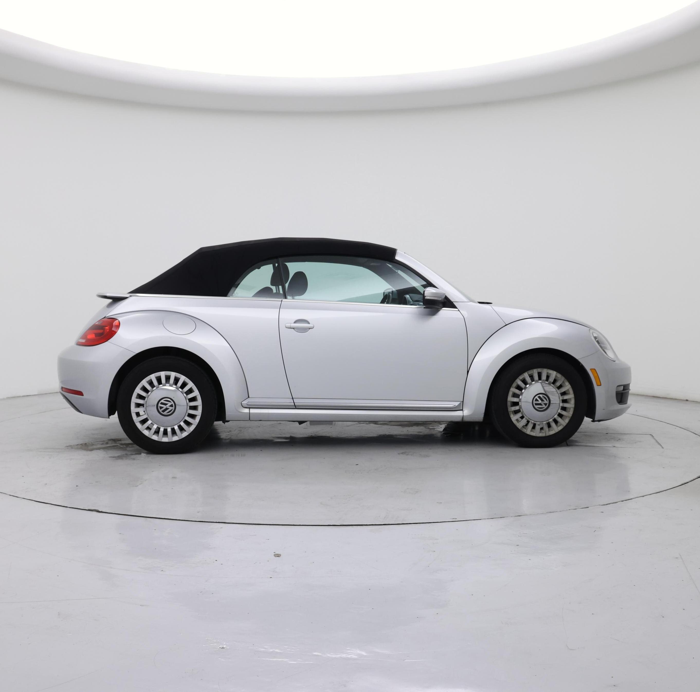 Thumbnail: 2014 Volkswagen Beetle - 7