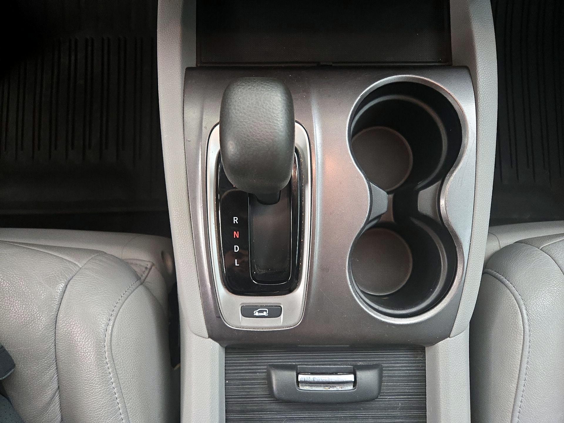 Thumbnail: 2016 Honda Pilot - 17