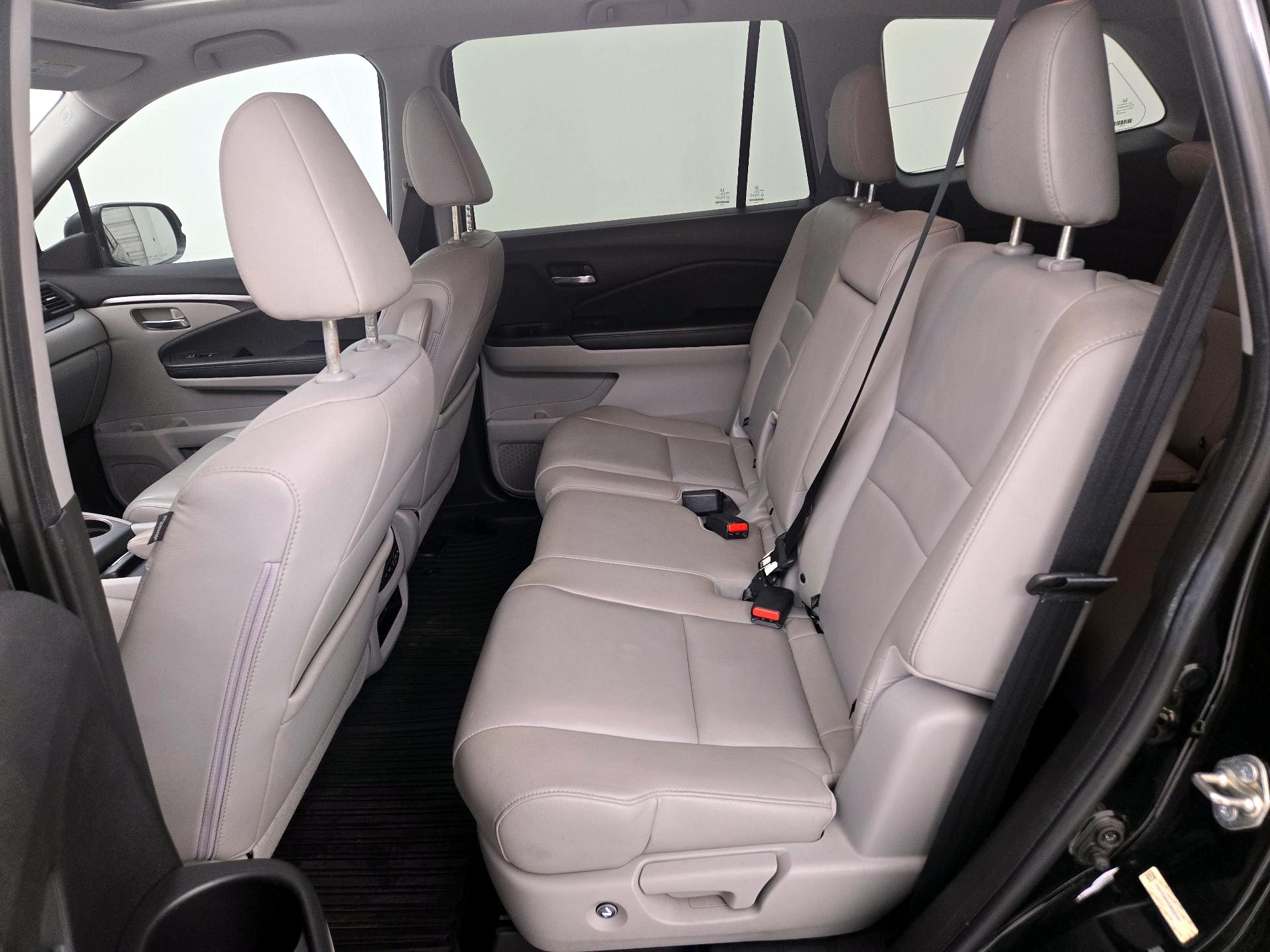 Thumbnail: 2016 Honda Pilot - 20