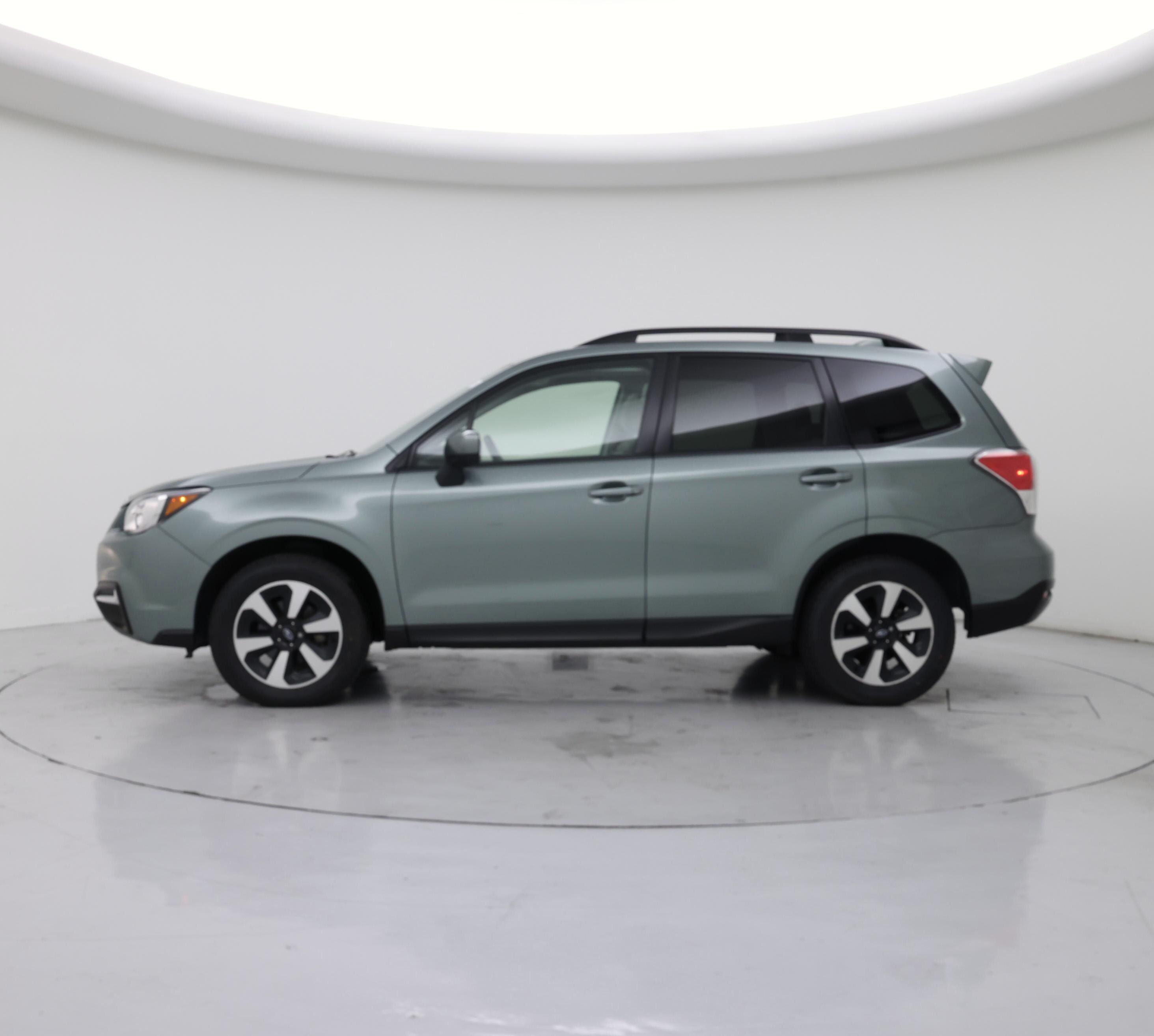 Thumbnail: 2017 Subaru Forester - 3