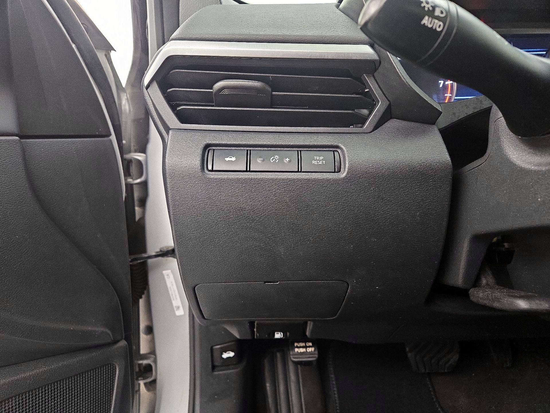 Thumbnail: 2022 Nissan Altima - 13