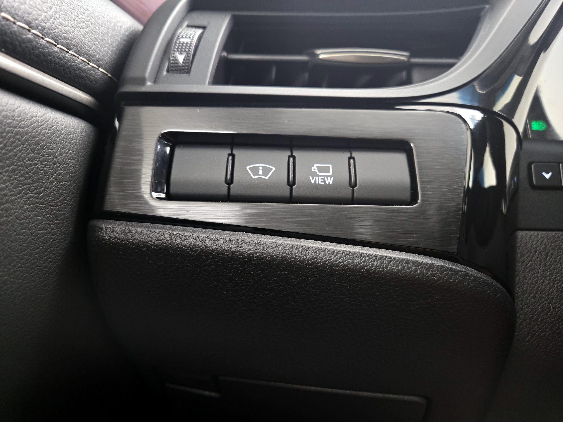 Thumbnail: 2025 Lexus ES - 13