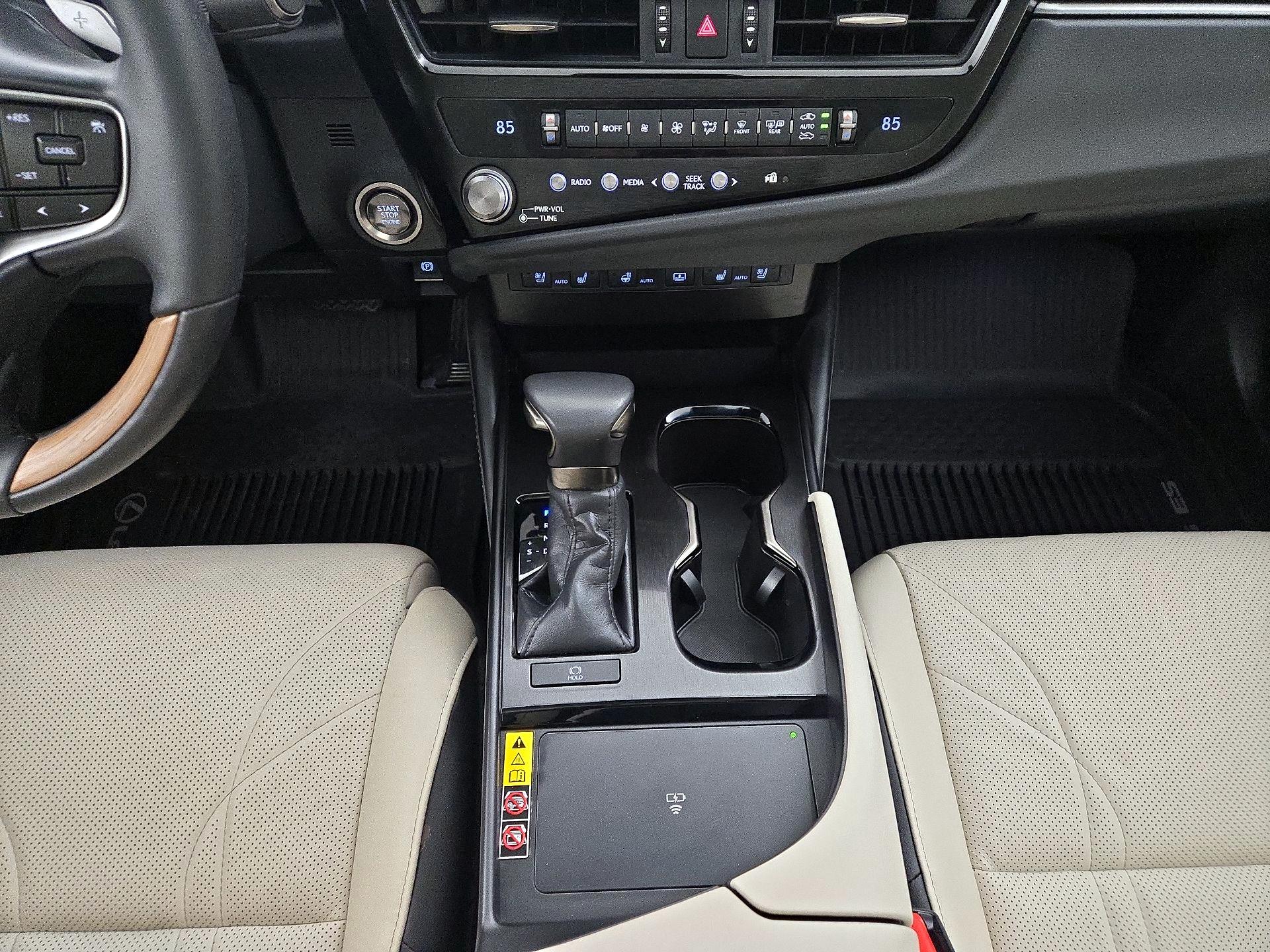 Thumbnail: 2025 Lexus ES - 18