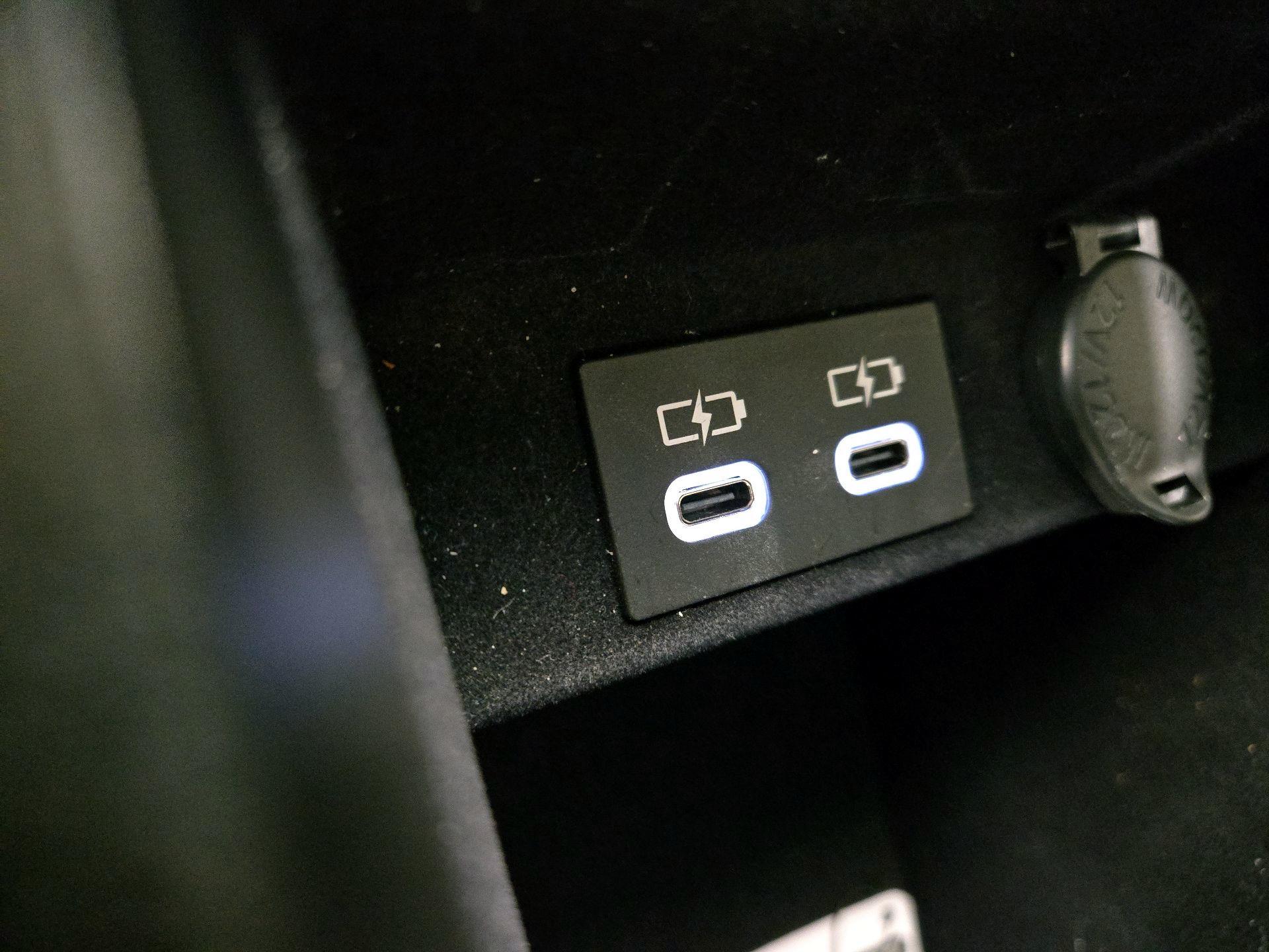 Thumbnail: 2025 Lexus ES - 19