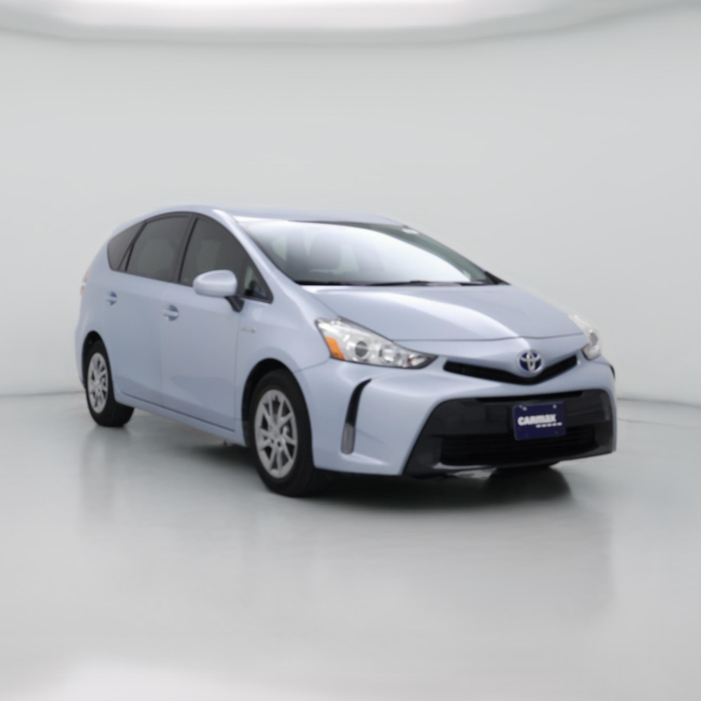 Thumbnail: 2015 Toyota Prius v - 1