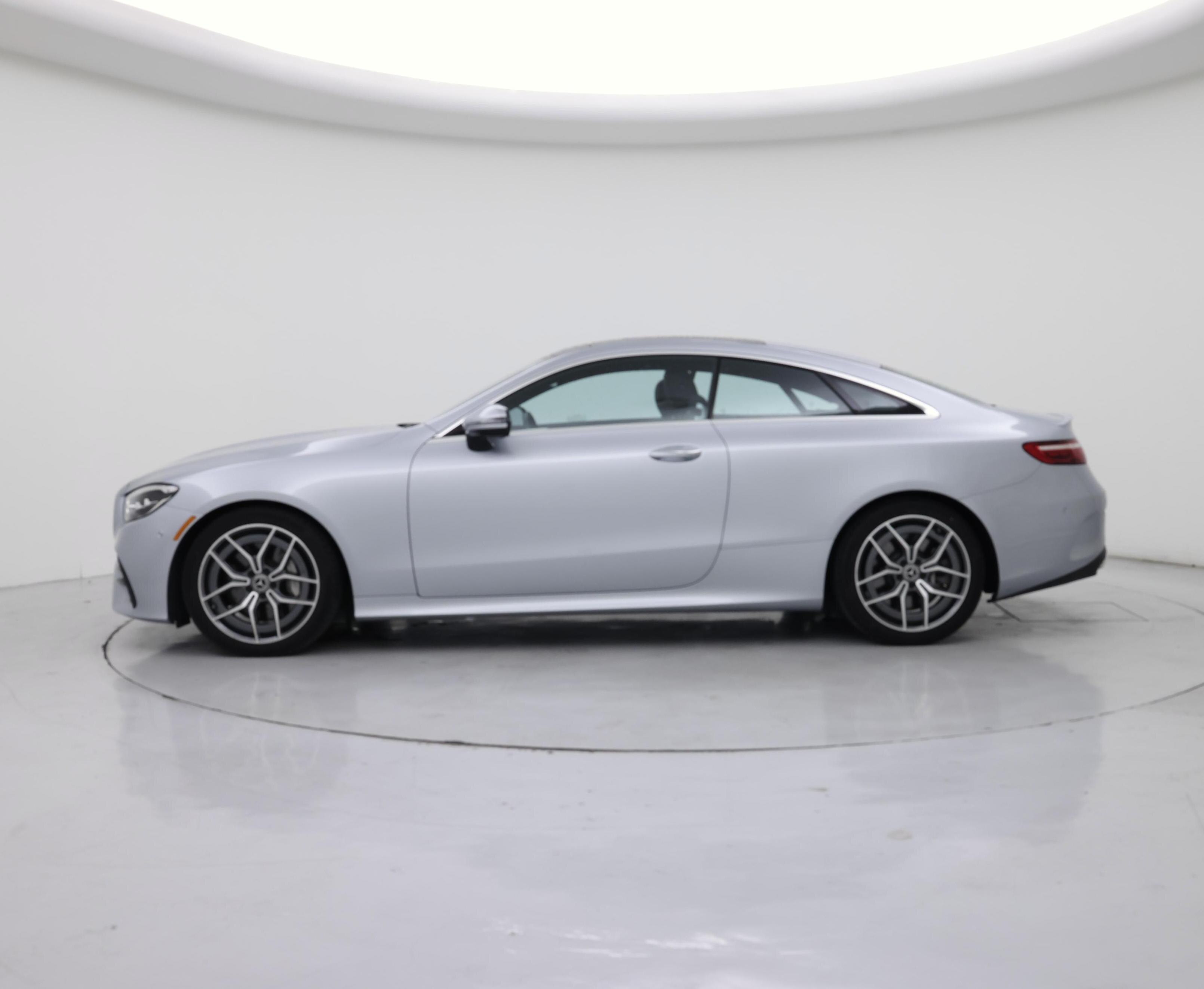 Thumbnail: 2022 Mercedes-Benz E-Class - 3