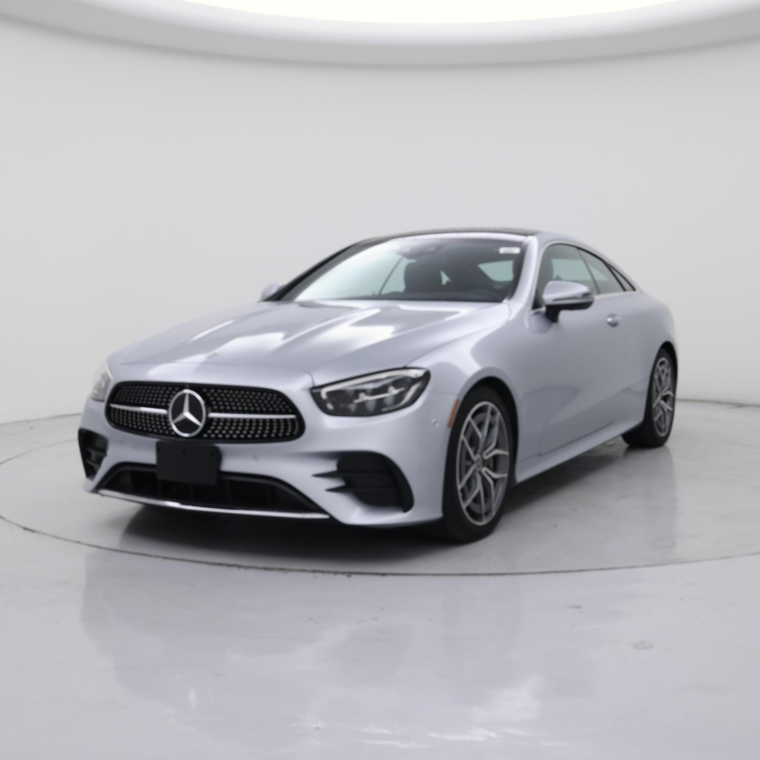 Thumbnail: 2022 Mercedes-Benz E-Class - 4